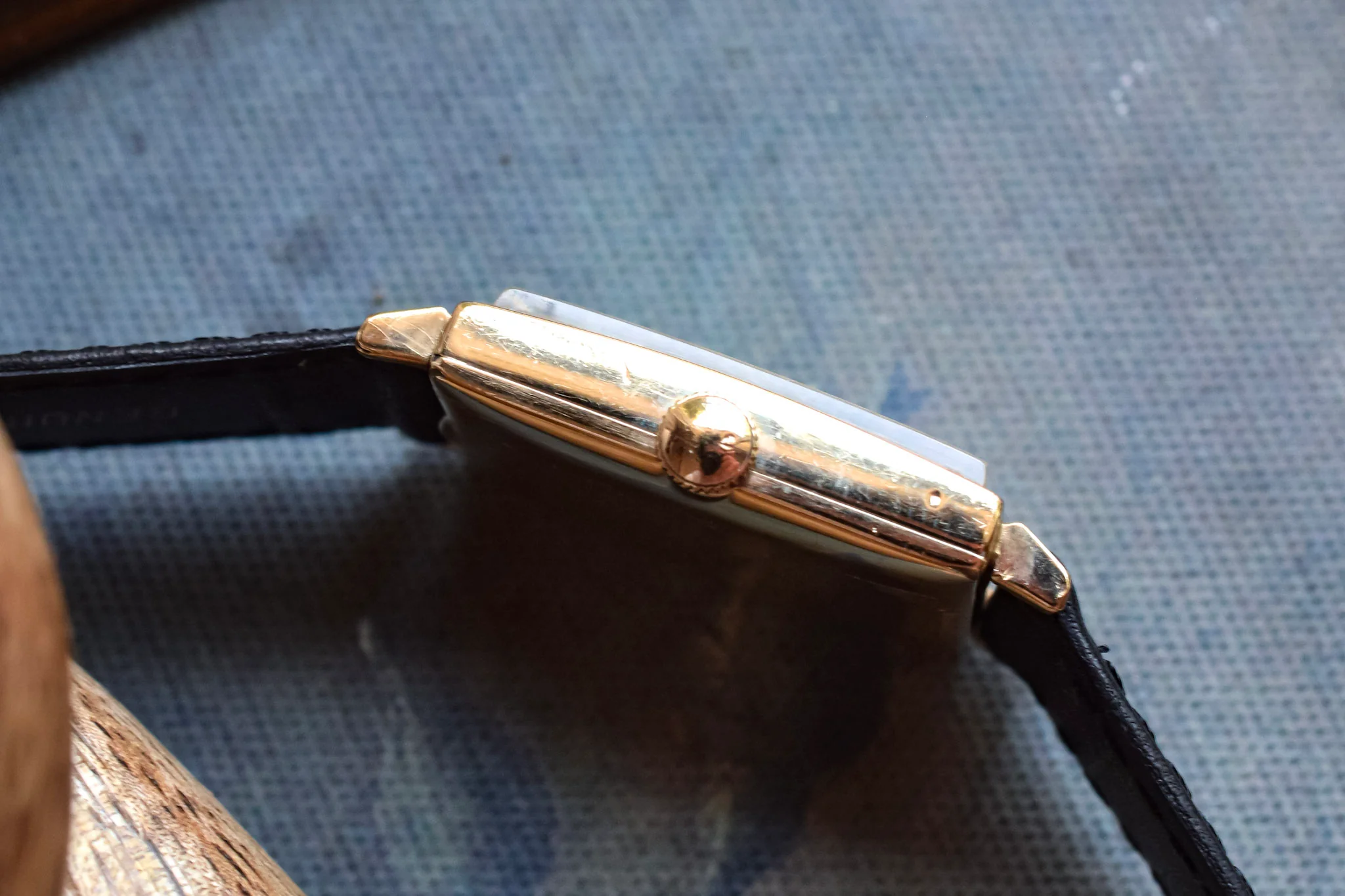 1960s Longines 10K GF Mechanical Gold Medal Tank - Image 4