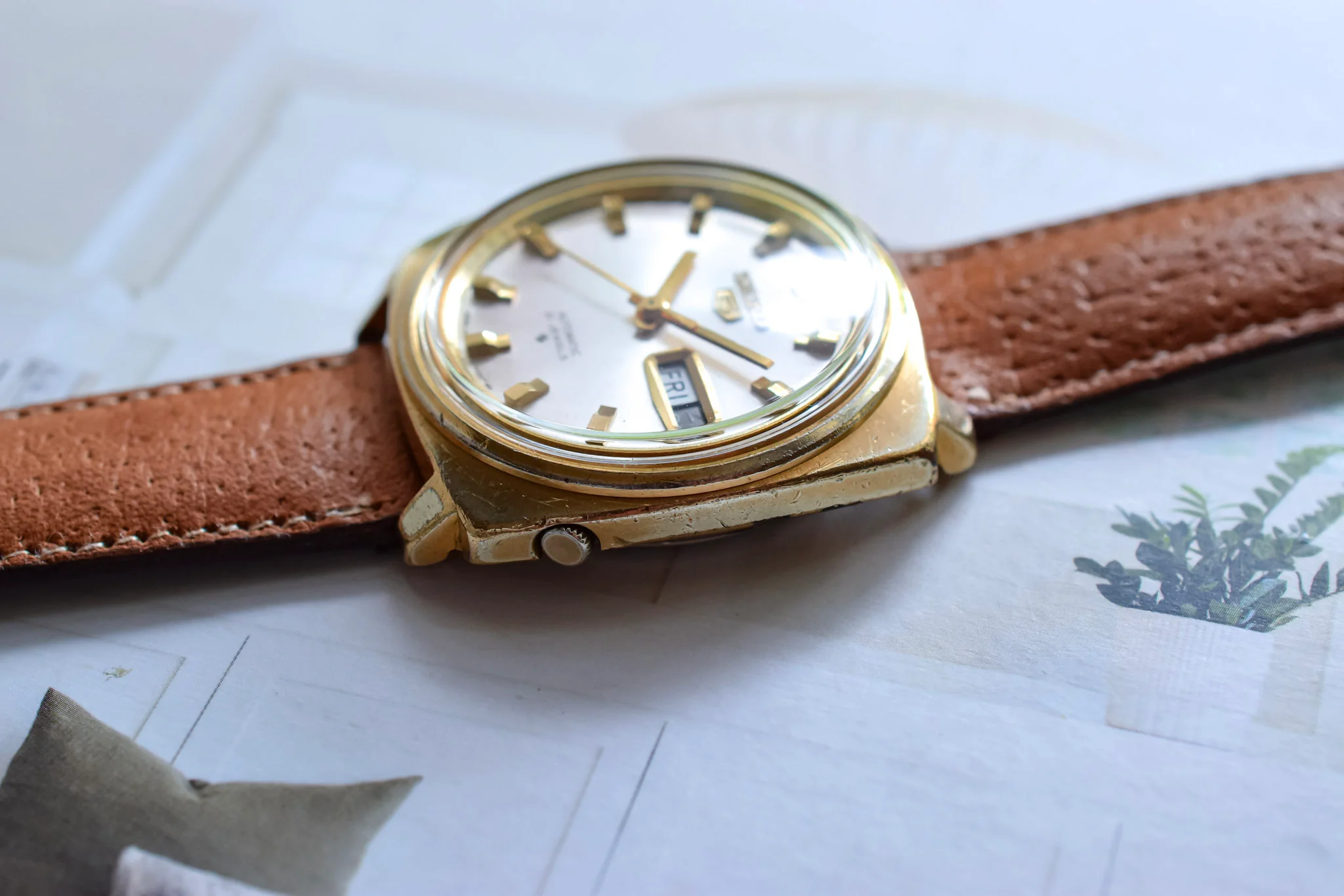 1968 Suwa Seiko 5 Cushion Day-Date - Image 5