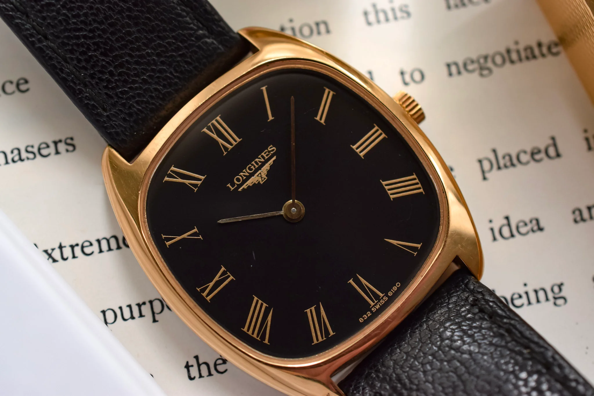 1970s Longines Mechanical Gilt Roman Dial Tonneau - Image 3