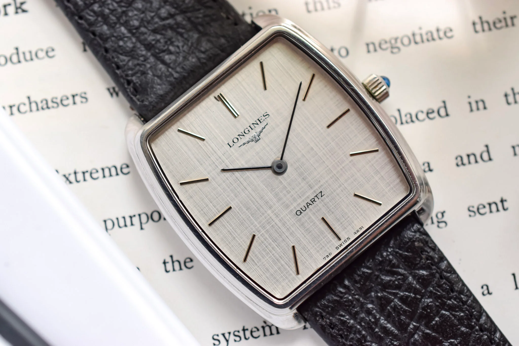 1970s Longines Steel Linen Dial Quartz Square Cushion - Image 3