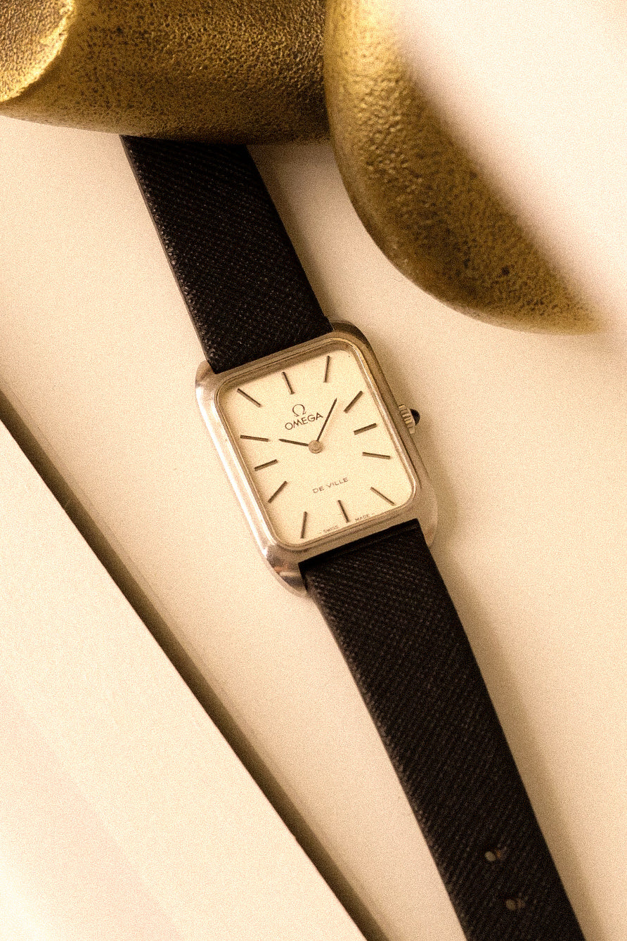 1970s Mechanical Omega De Ville Steel Tank - Image 4