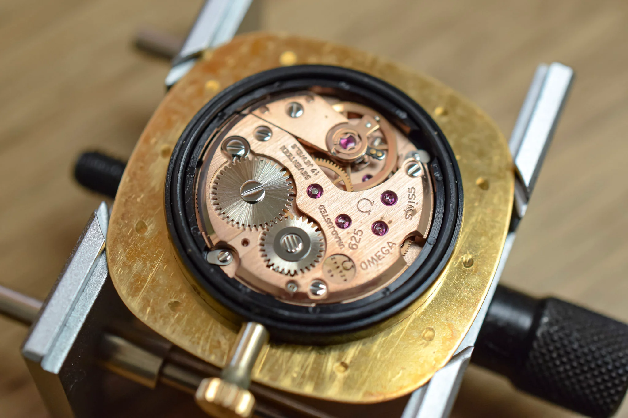 1970s Omega De Ville Champagne Tonneau - Image 11