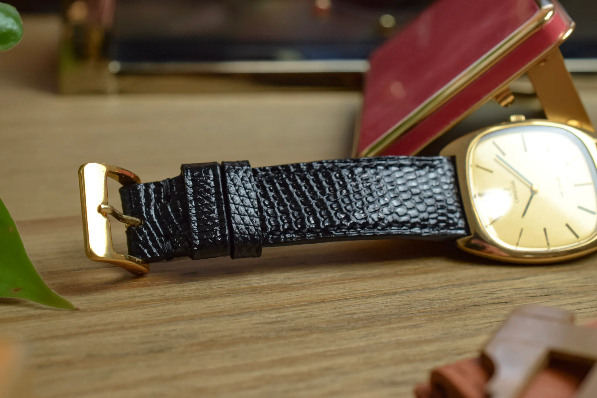 1970s Omega De Ville Champagne Tonneau - Image 6