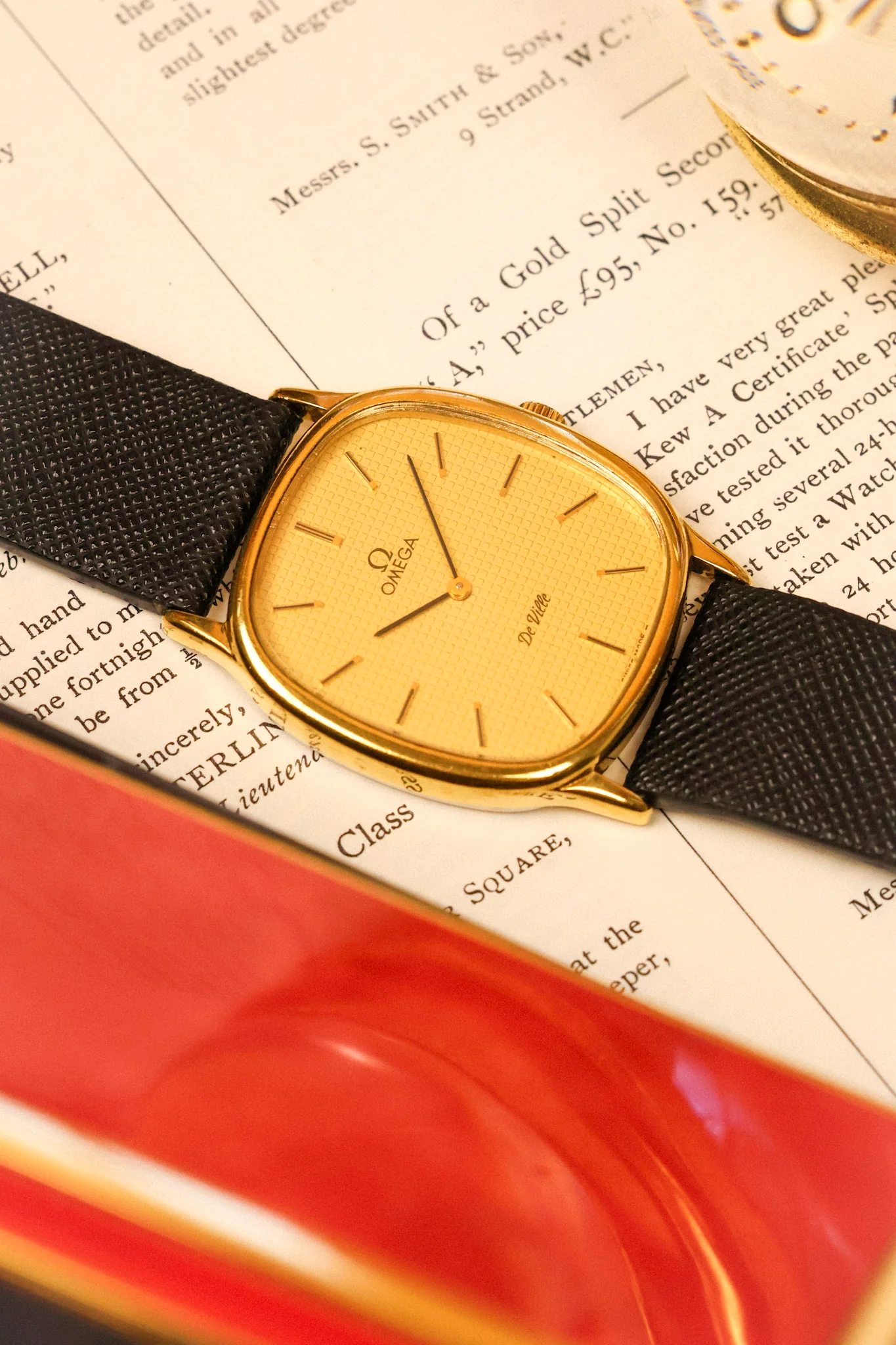 1970s Omega De Ville Golden Hobnail Motif Ellipse - Image 5
