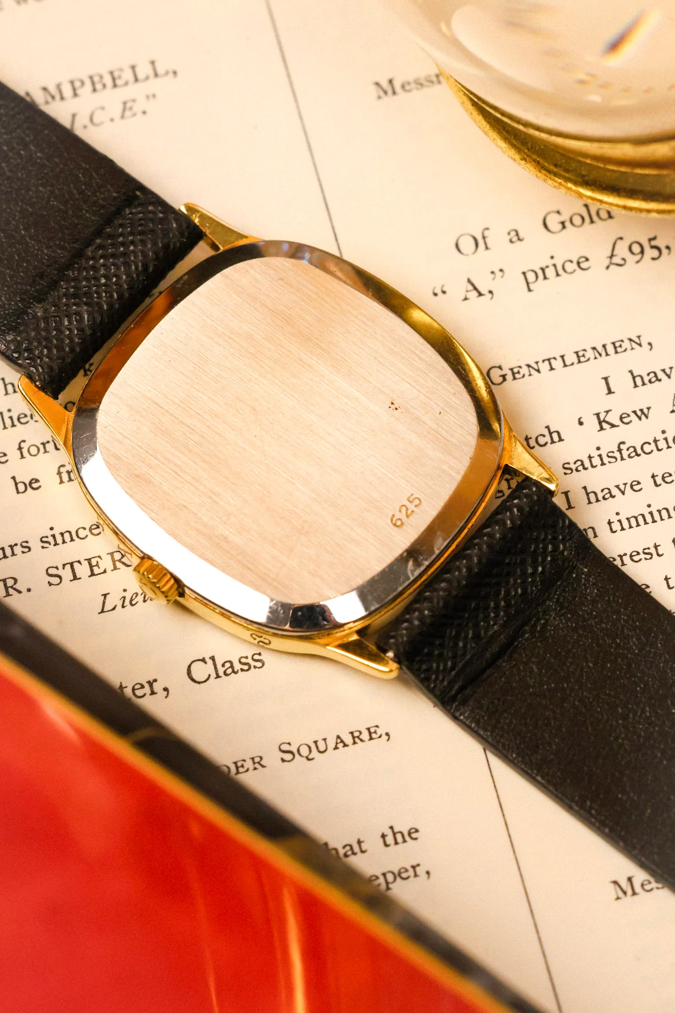 1970s Omega De Ville Golden Hobnail Motif Ellipse - Image 9