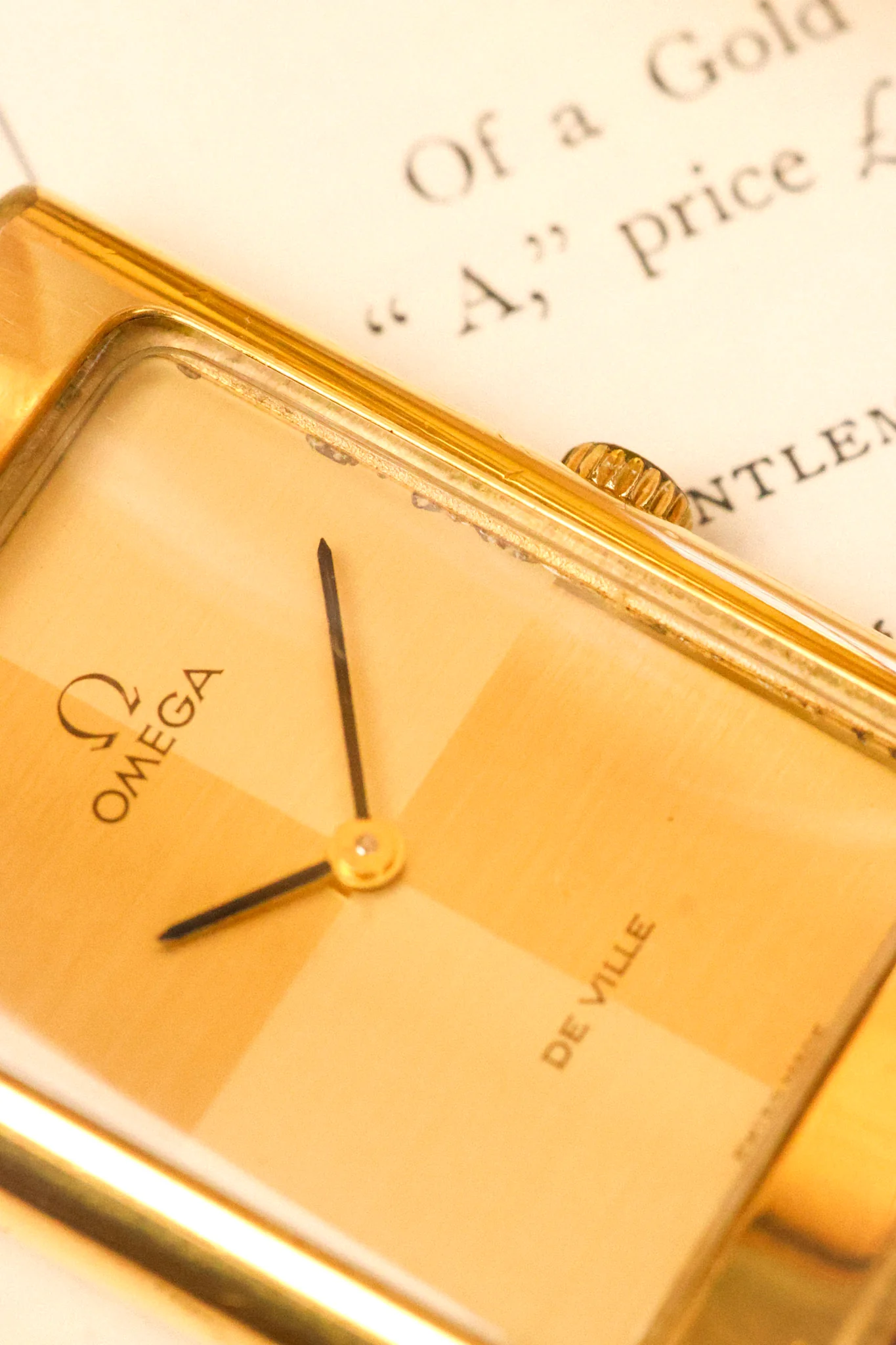 1970s Omega De Ville Golden Quadrant Jumbo Tank - Image 5