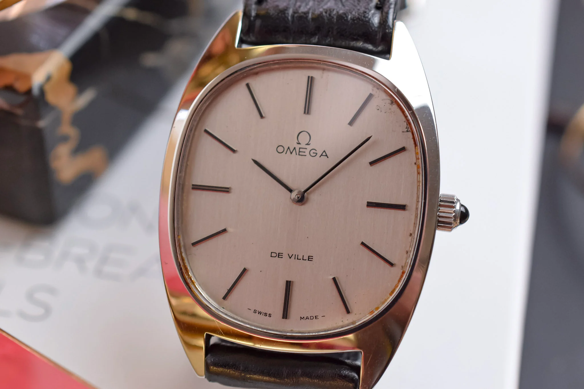 1970s Omega De Ville Mechanical Steel Ellipse - Image 3