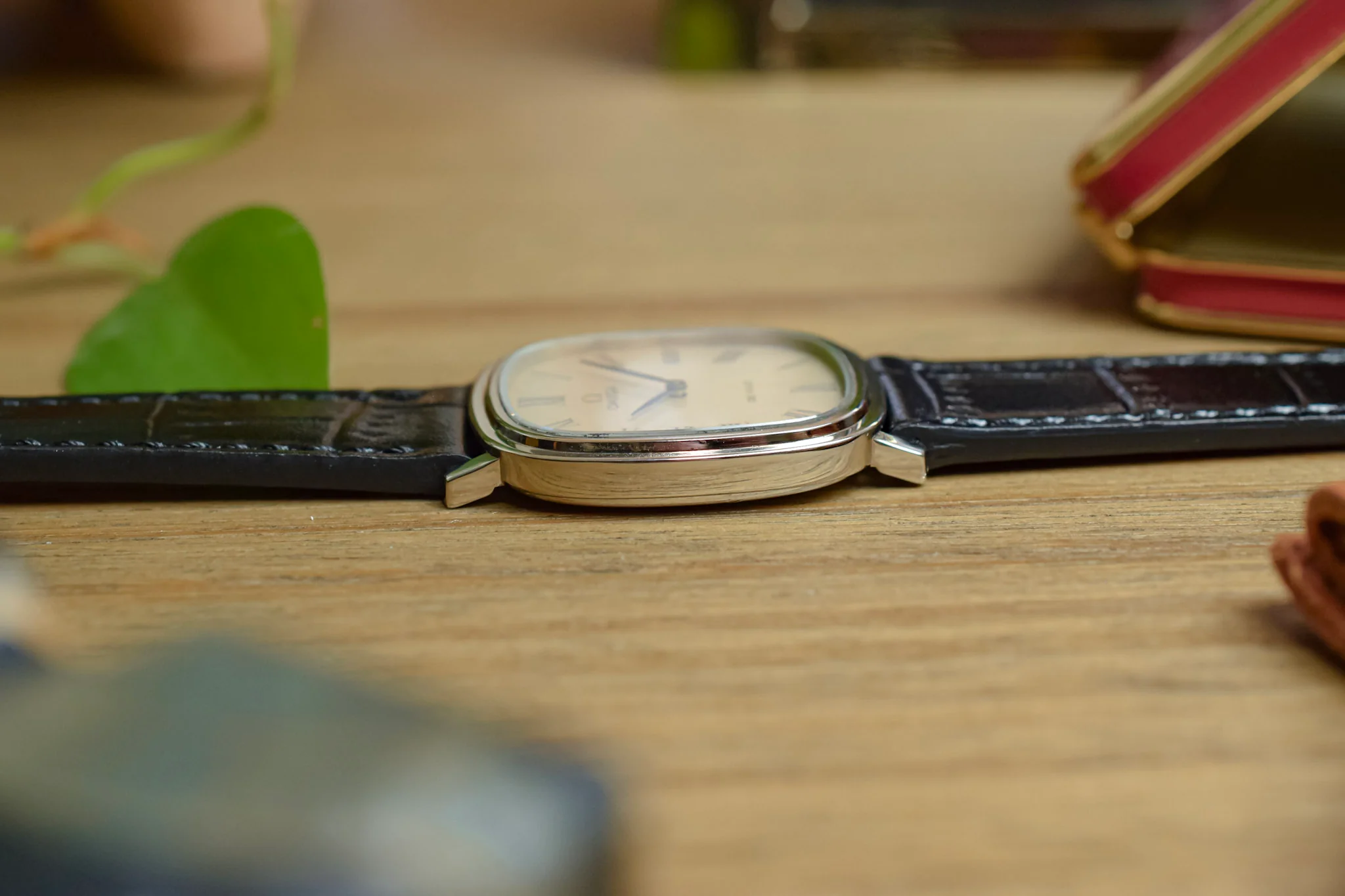 1970s Omega De Ville Roman Steel Ellipse - Image 5