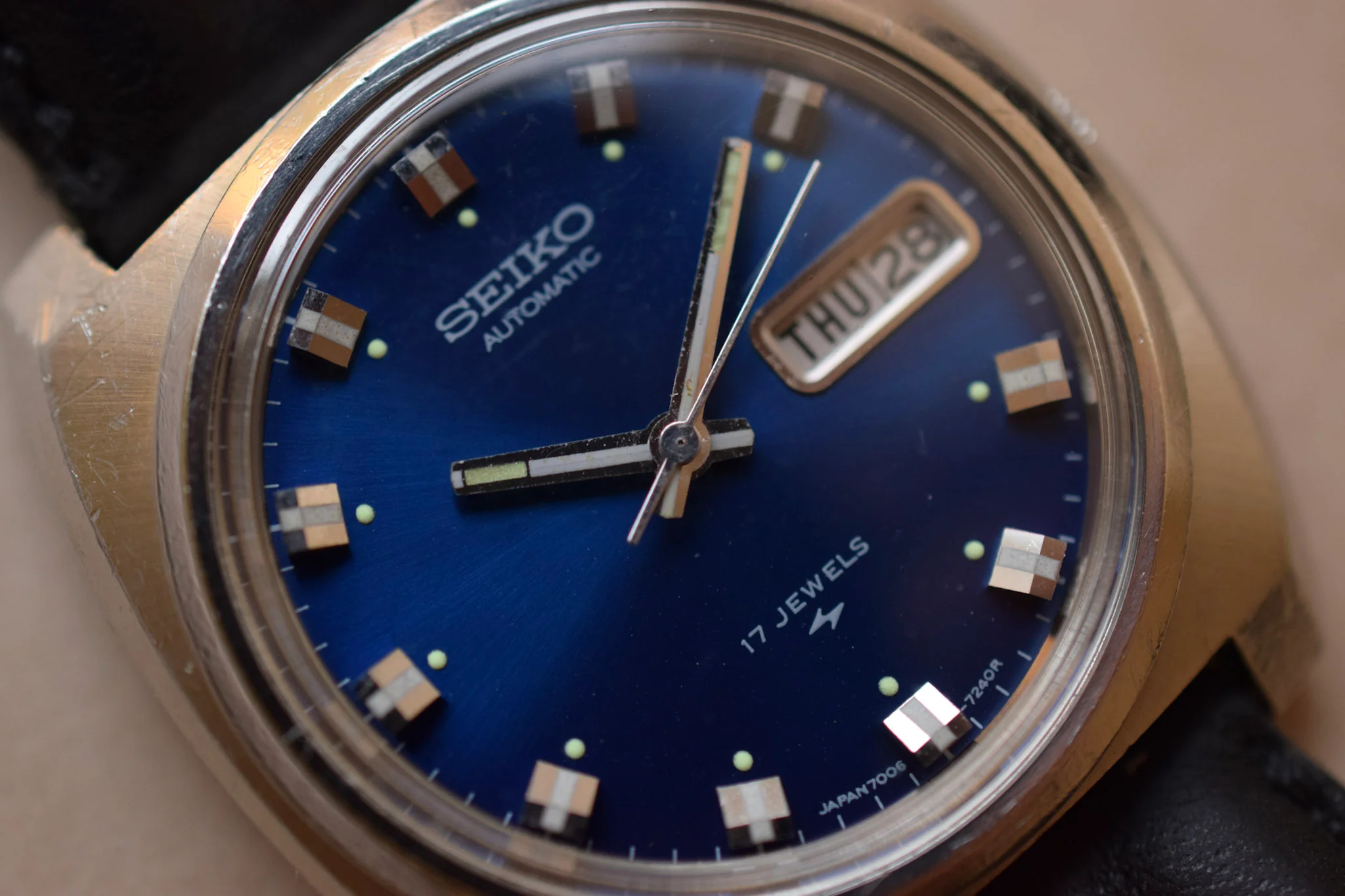 1973 Seiko Blue Steel Cushion Day-Date - Image 3