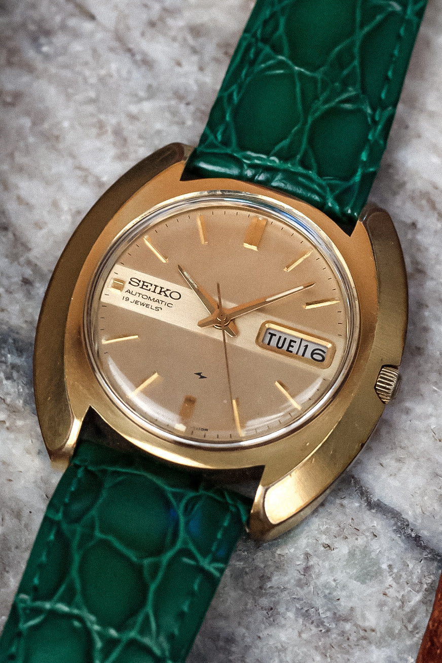 1973 Seiko Retro Golden Cushion Day-Date - Image 3