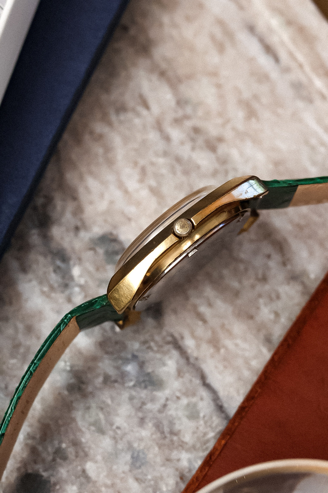 1973 Seiko Retro Golden Cushion Day-Date - Image 4