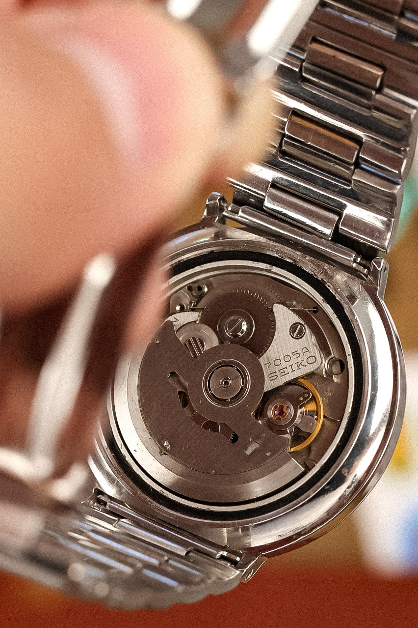 1974 Seiko Steel Retro Crimso Calendar - Image 10