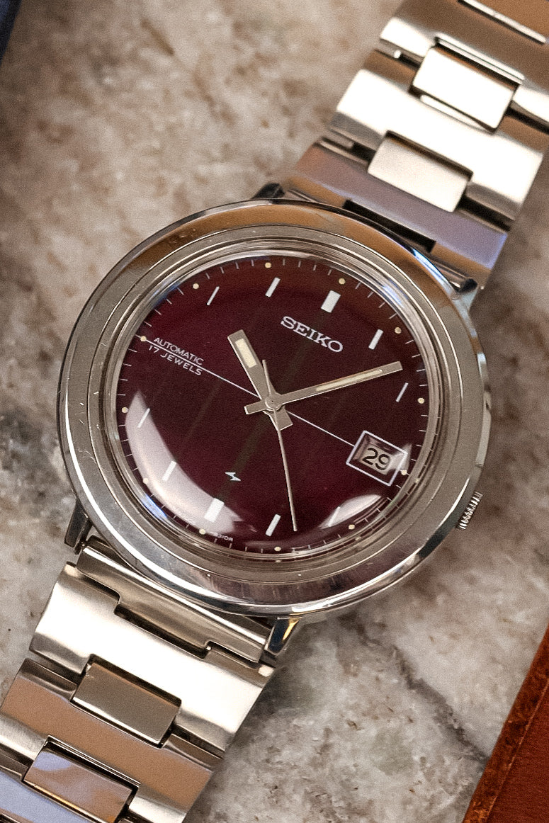 1974 Seiko Steel Retro Crimso Calendar - Image 3
