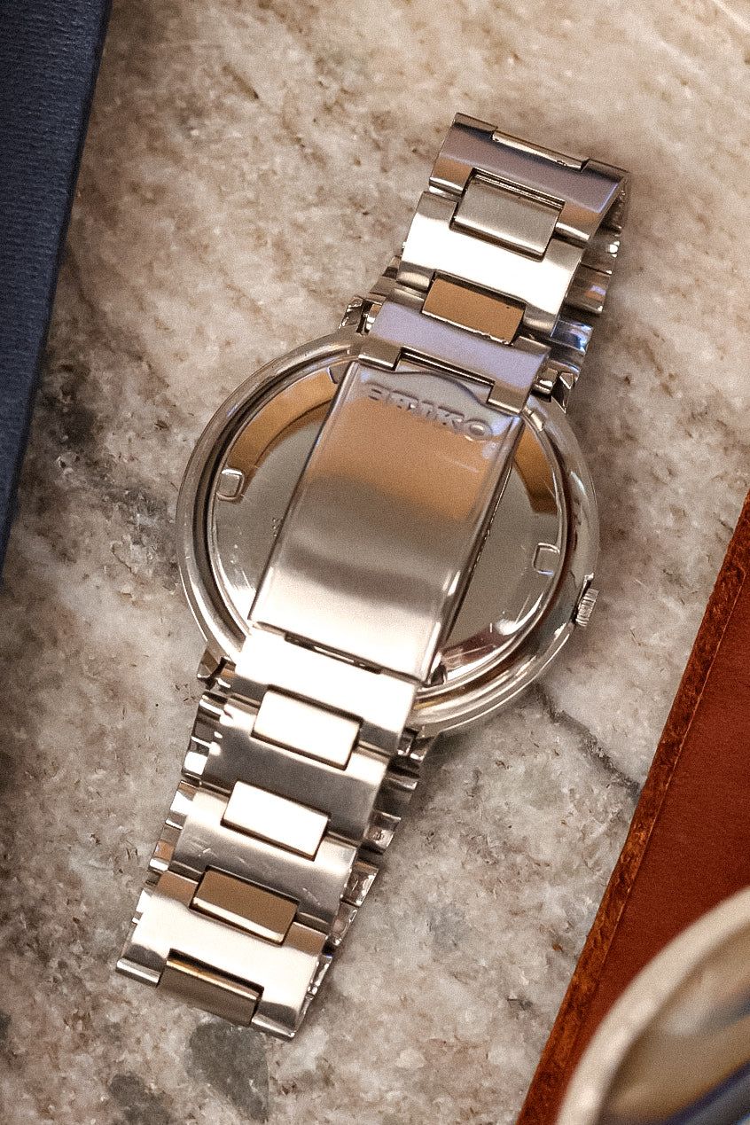 1974 Seiko Steel Retro Crimso Calendar - Image 6