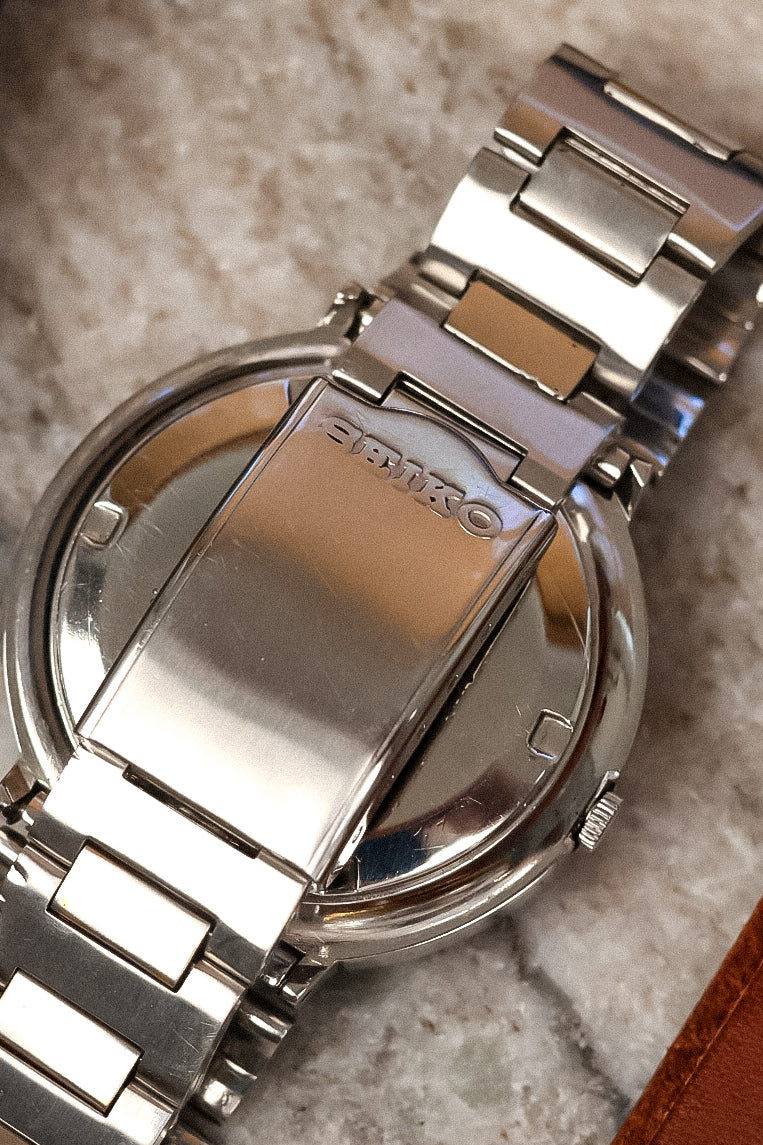 1974 Seiko Steel Retro Crimso Calendar - Image 7