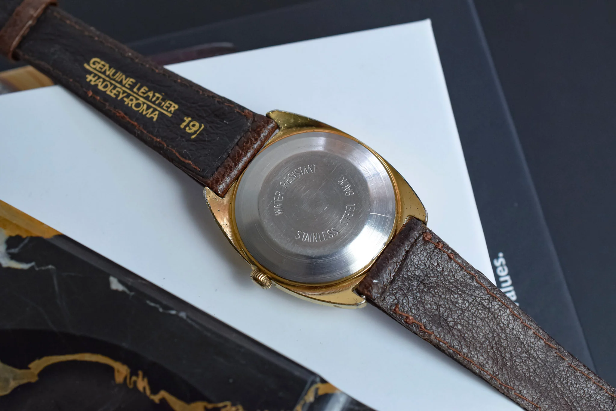1975 British Timex Automatic Honeycomb Cushion Calendar - Image 8