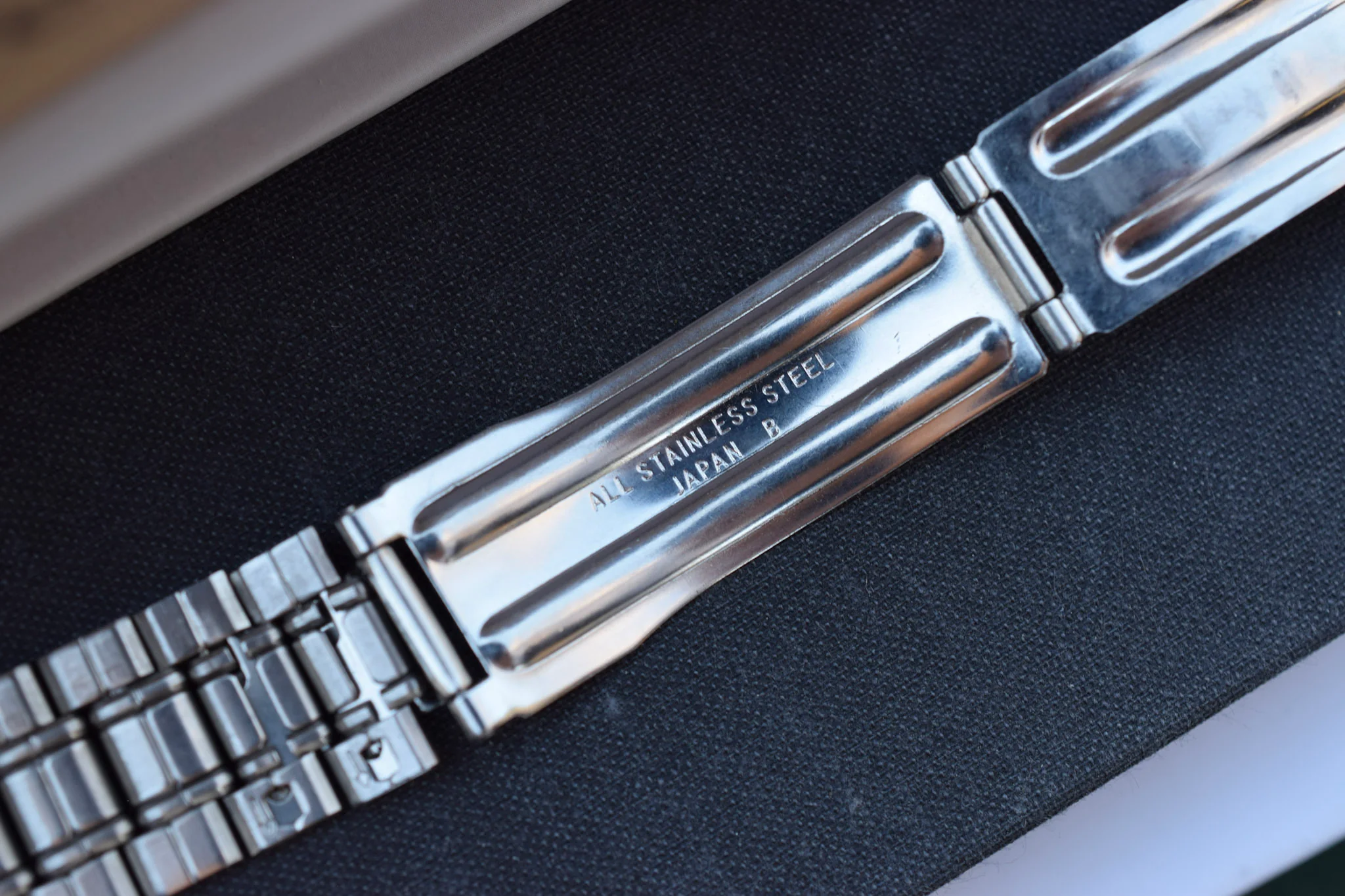 1976 Seiko Automatic Blue Dial Faceted Crystal Day/Date Watch - Image 9