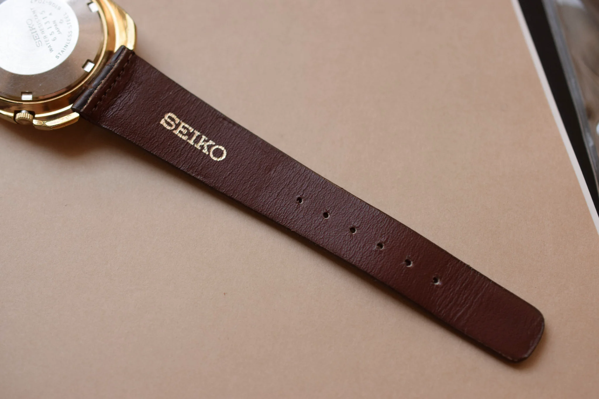 1976 Seiko Crimson DX Cushion Day-Date - Image 6