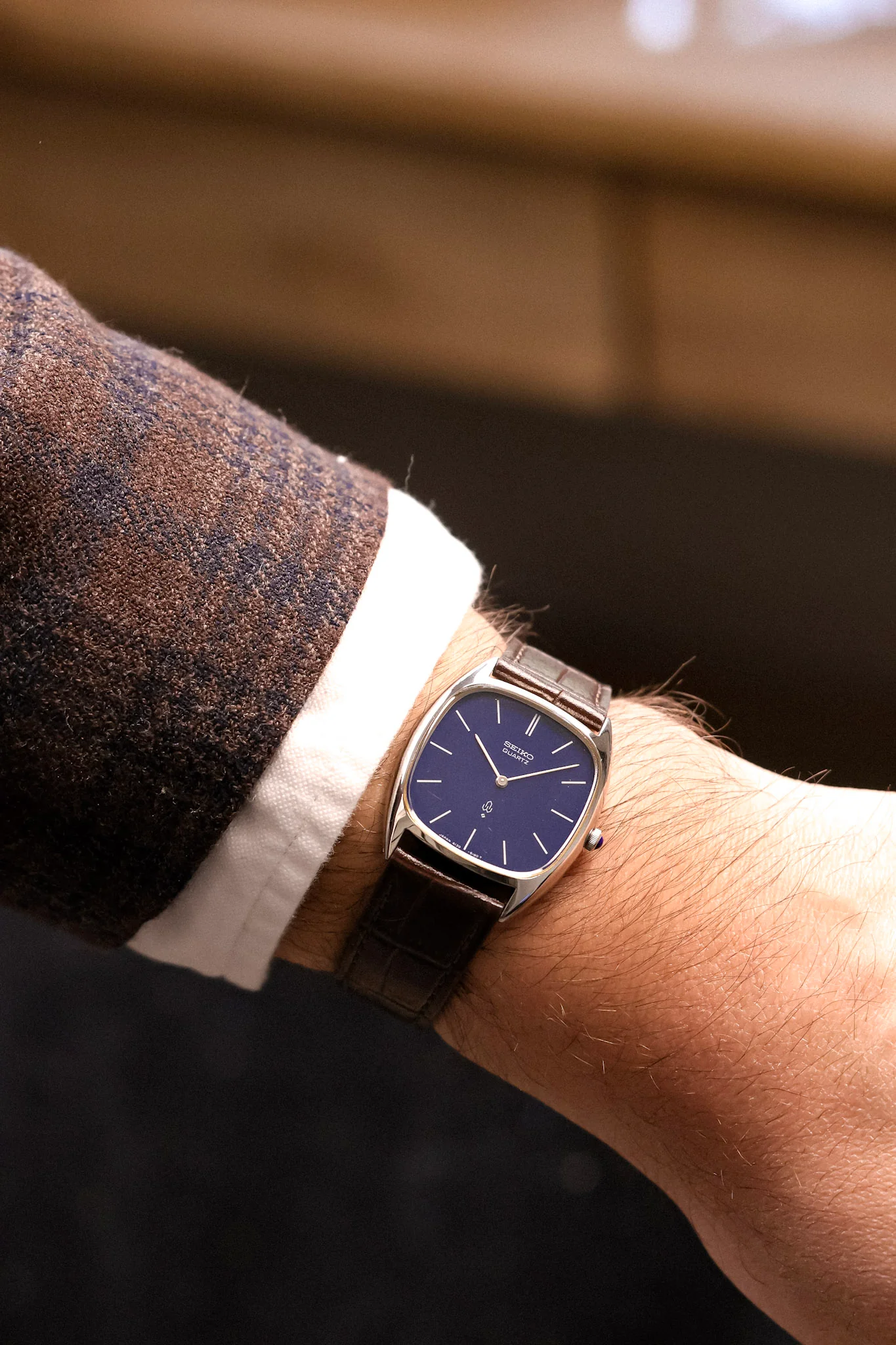 1976 Seiko SilverWave Blue Steel Tonneau - Image 3