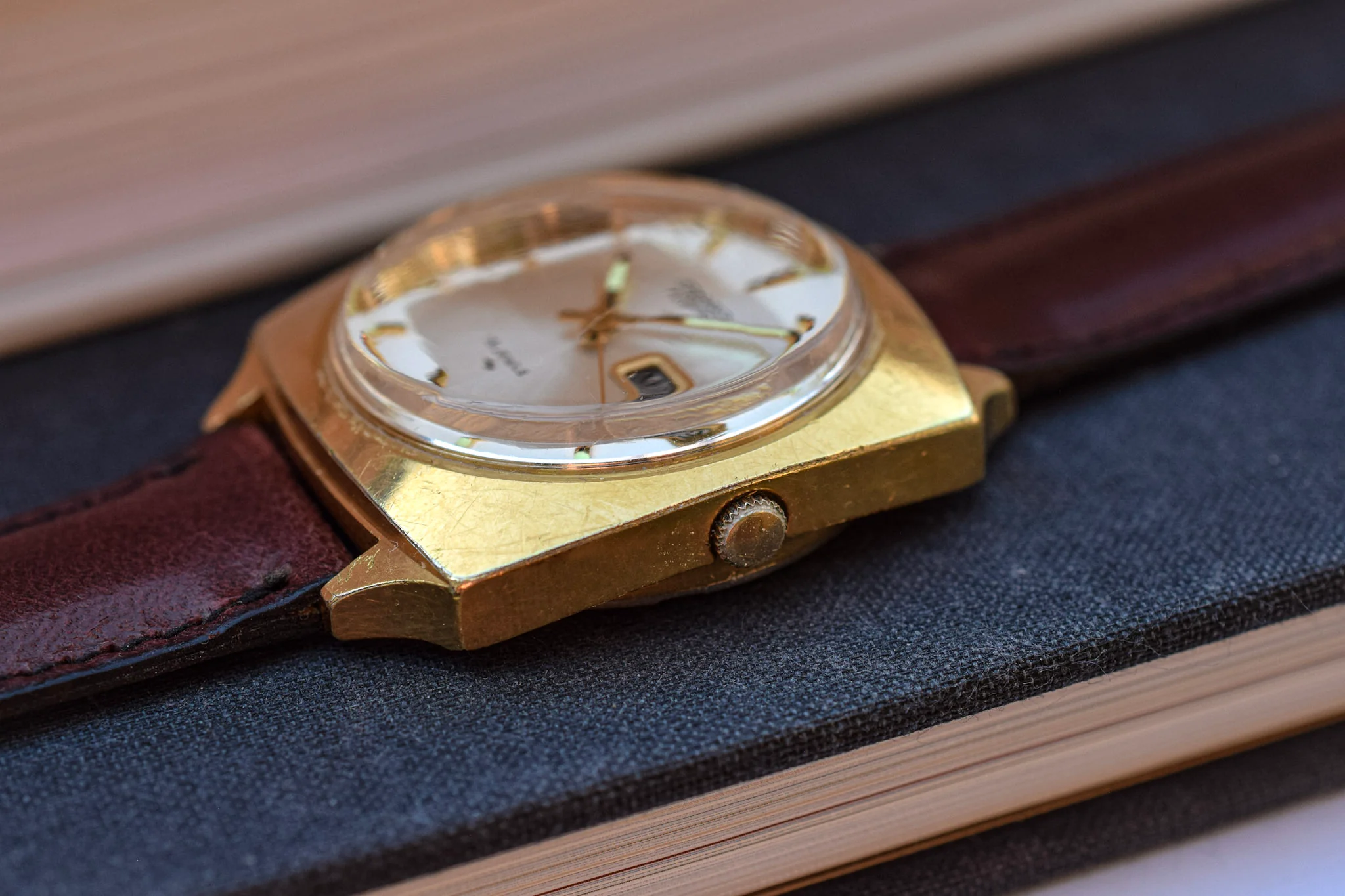 1976 Seiko Automatic Gold-Tone Day/Date Watch - Image 3