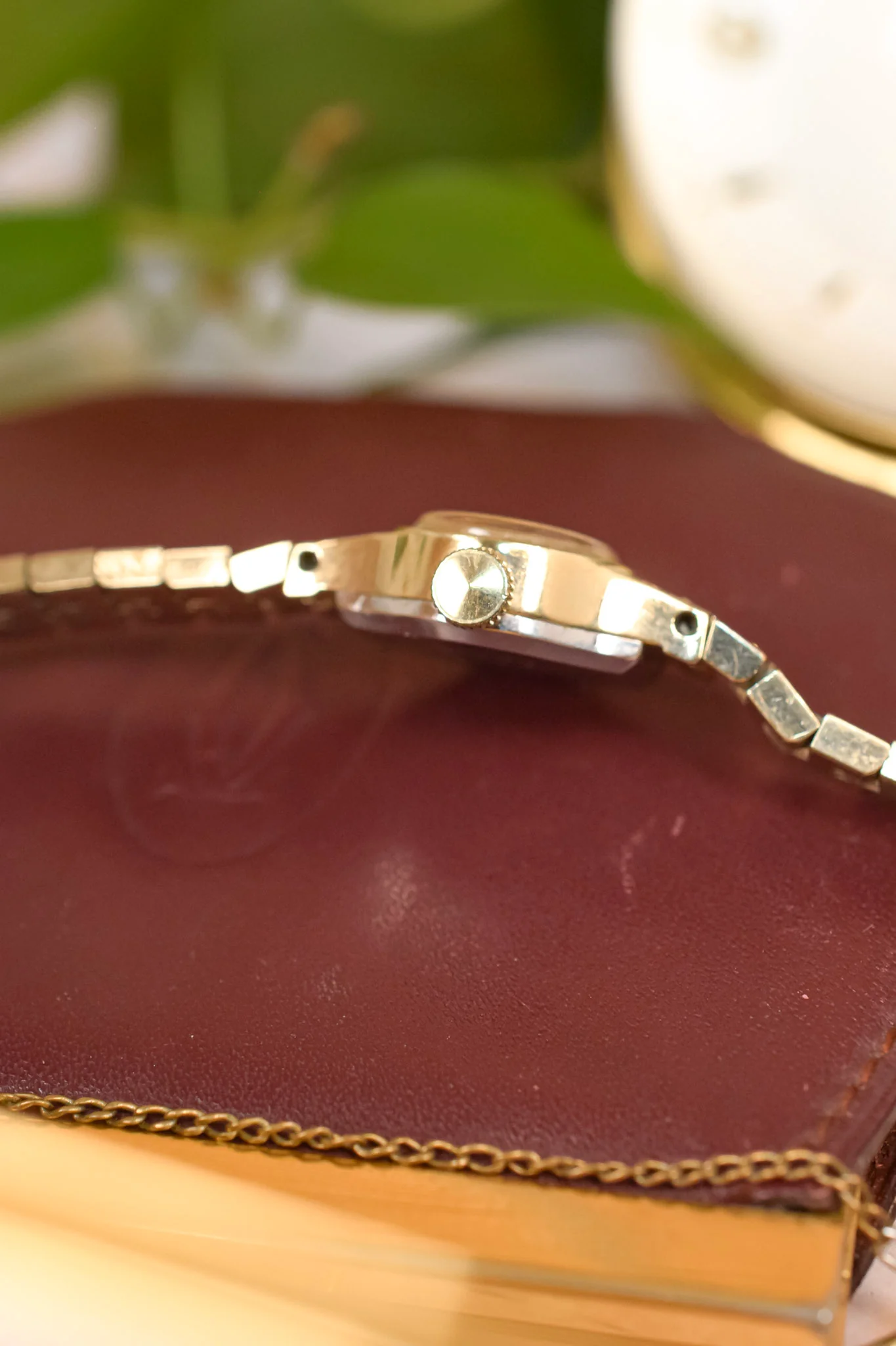 1978 Seiko Mechanical Mini Golden Snowflake Ellipse - Image 3