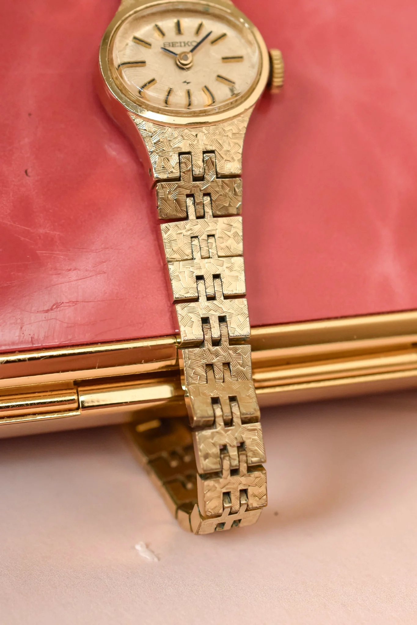 1978 Seiko Mechanical Mini Golden Snowflake Ellipse - Image 5