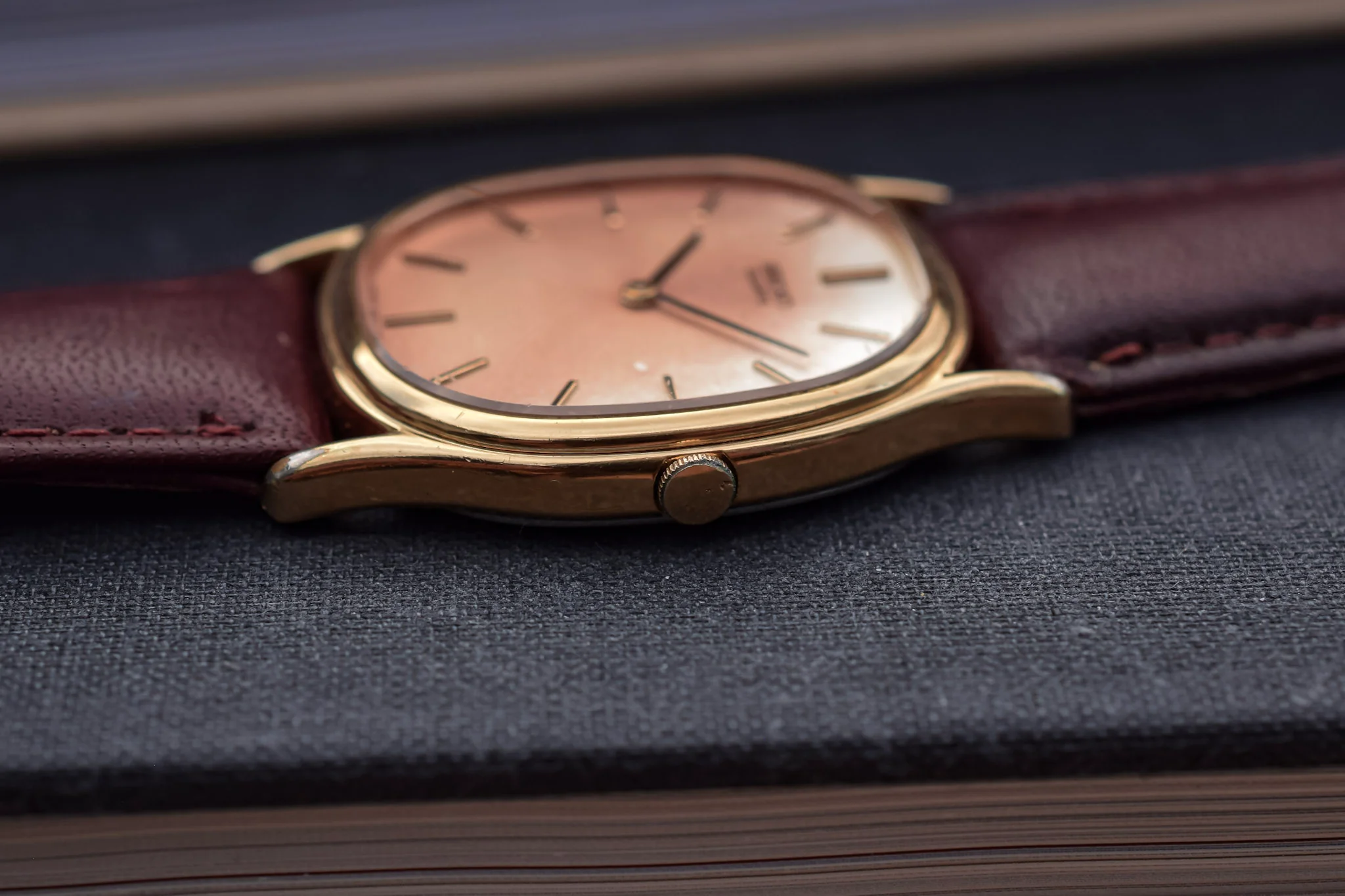 1979 Seiko Ellipse Patina Linen Dial - Image 3