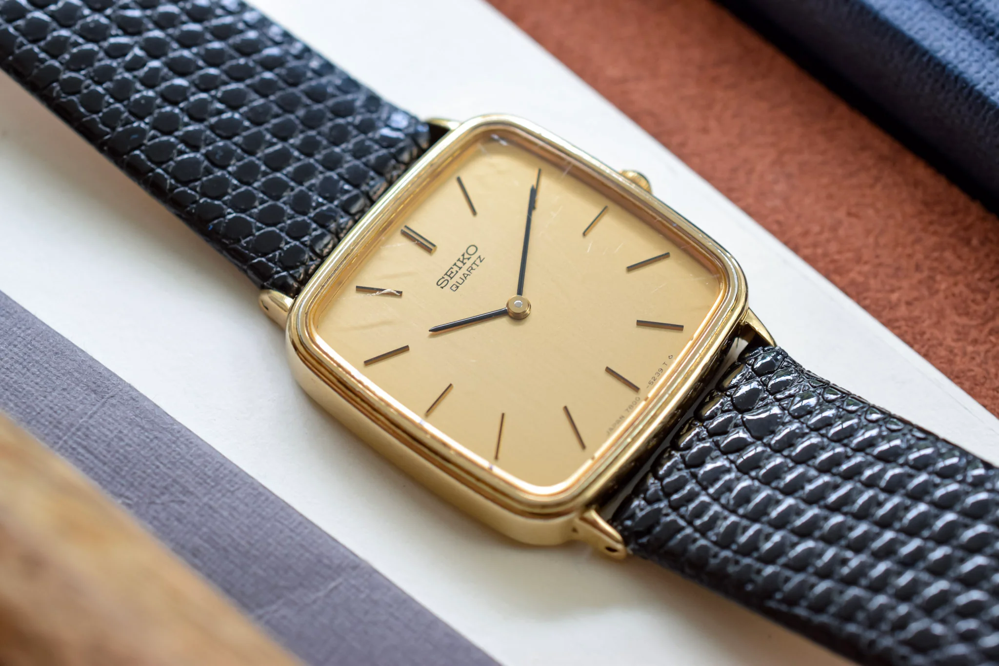 1979 Seiko Minimalist Champagne TV - Image 5