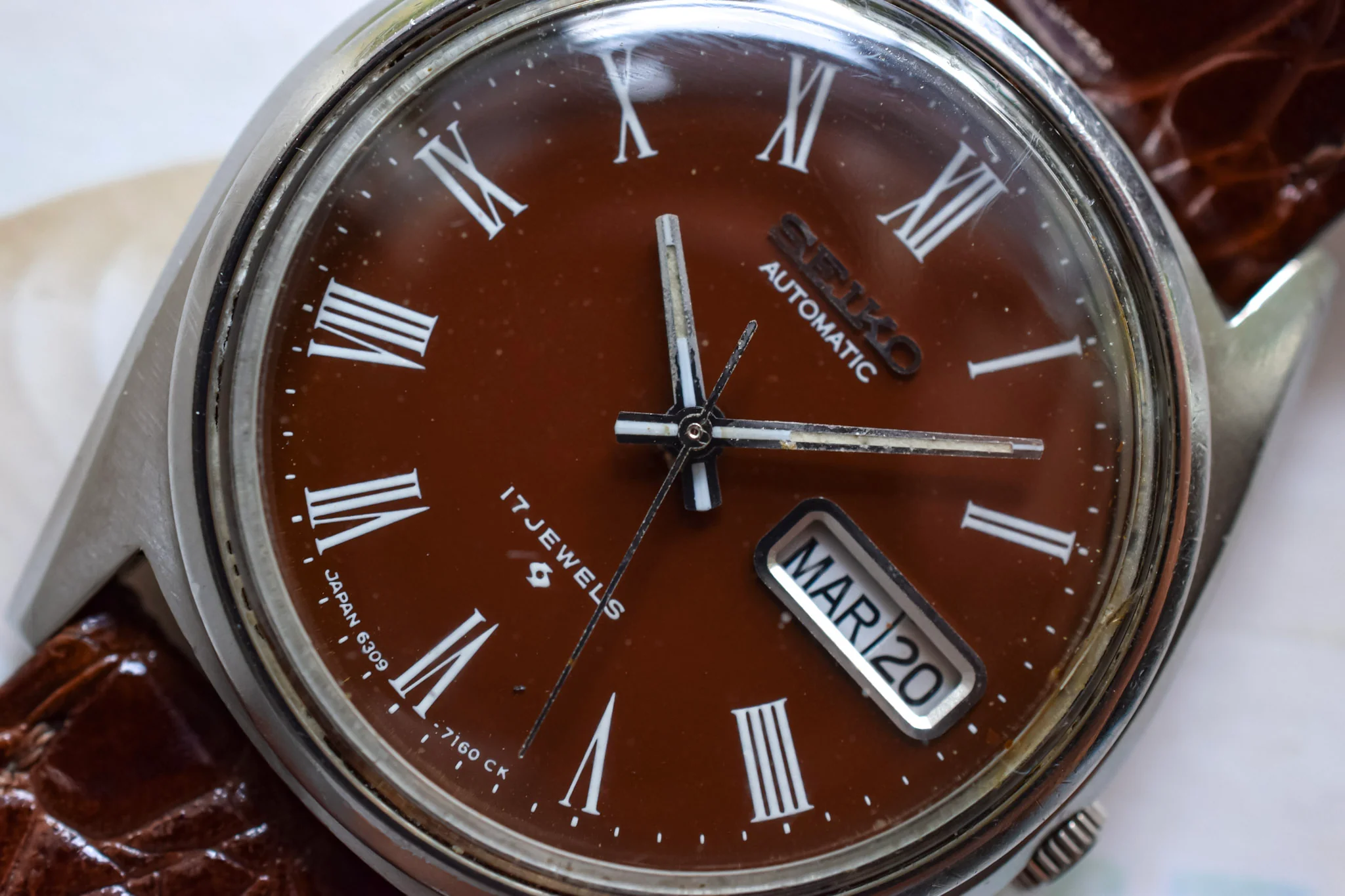 1979 Suwa Seiko Chocolate Roman Dial Day-Date - Image 3
