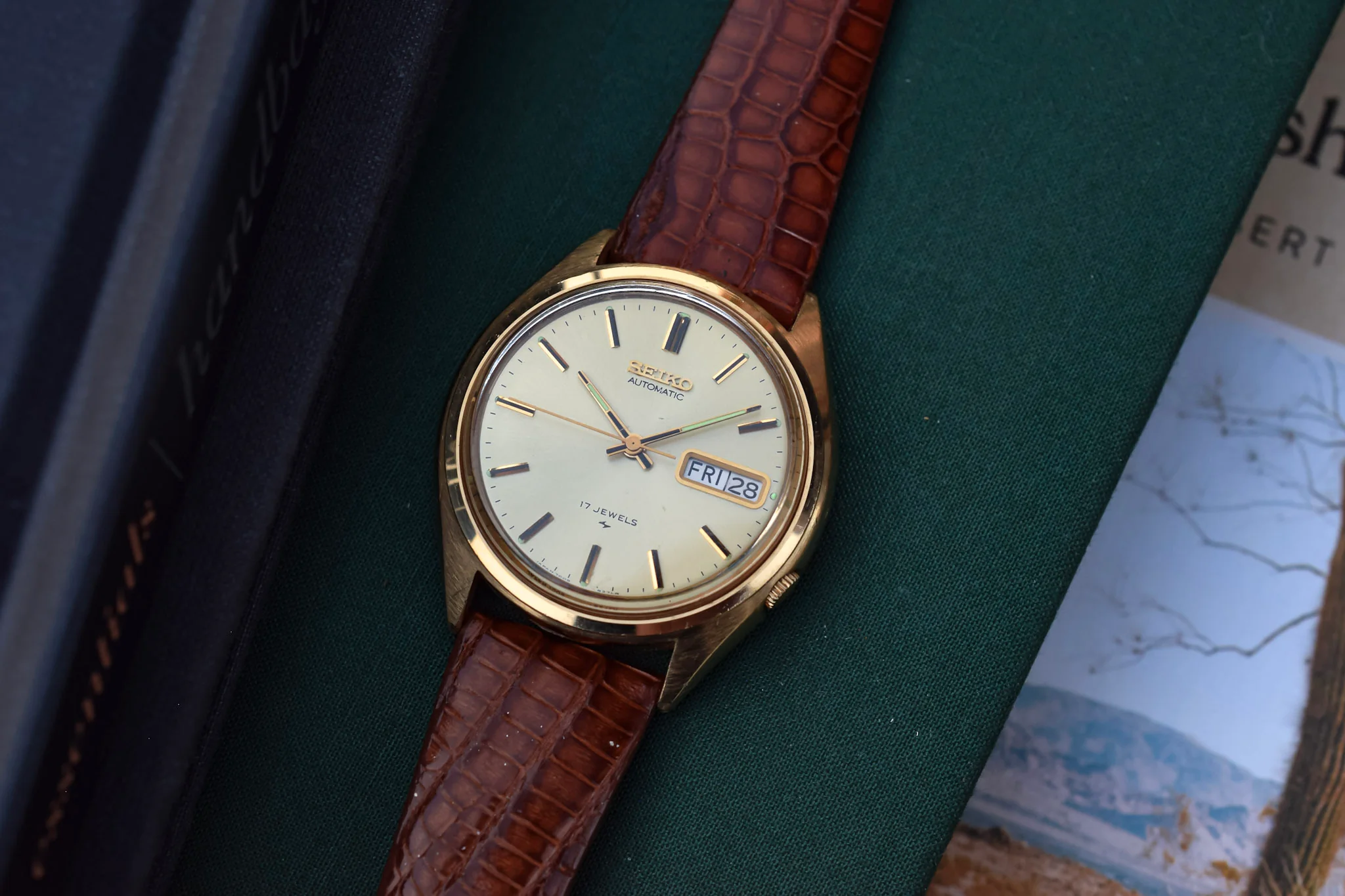 1980 Seiko Automatic Gold-Tone Day/Date Watch - Image 10