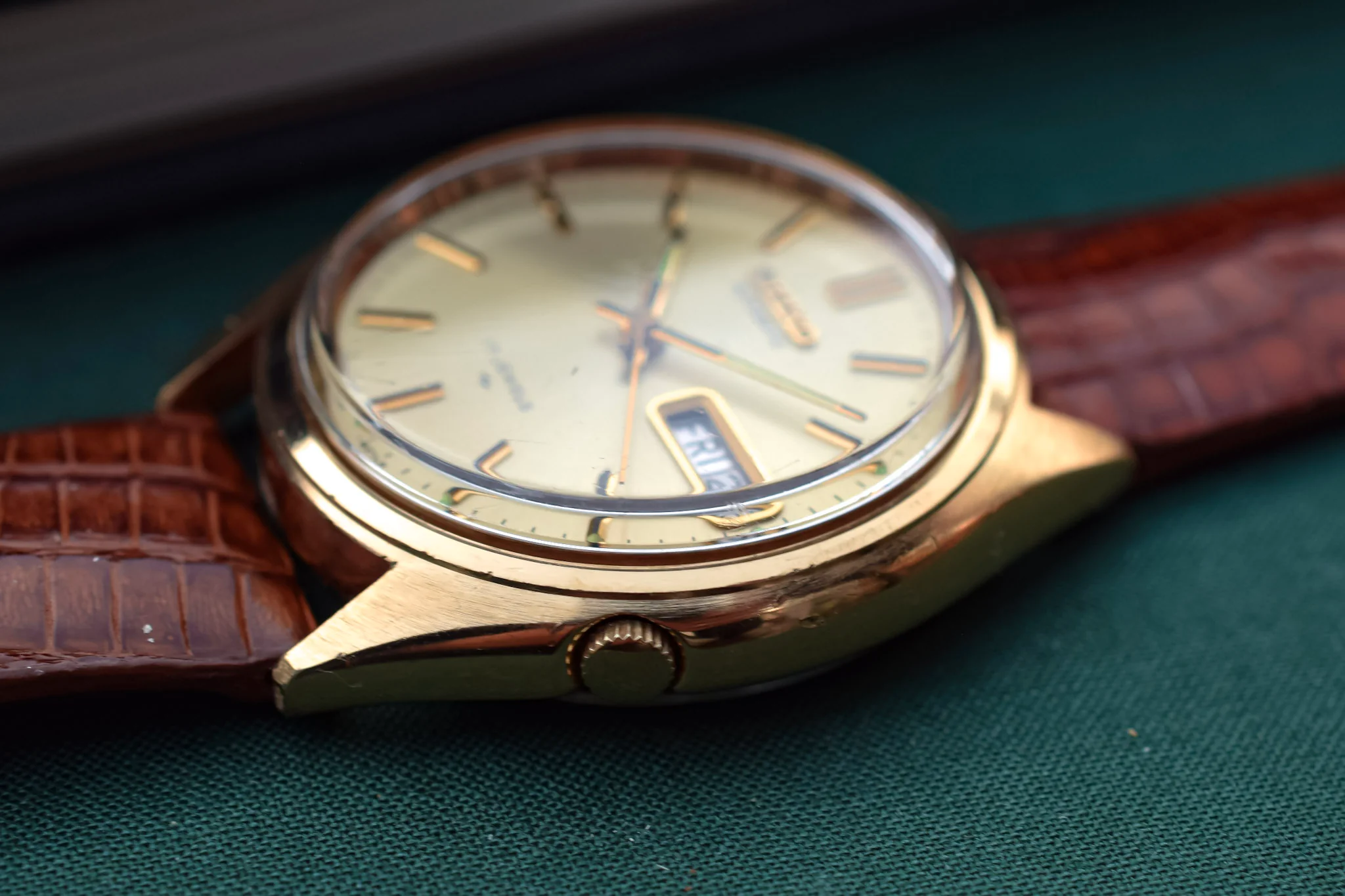 1980 Seiko Automatic Gold-Tone Day/Date Watch - Image 3