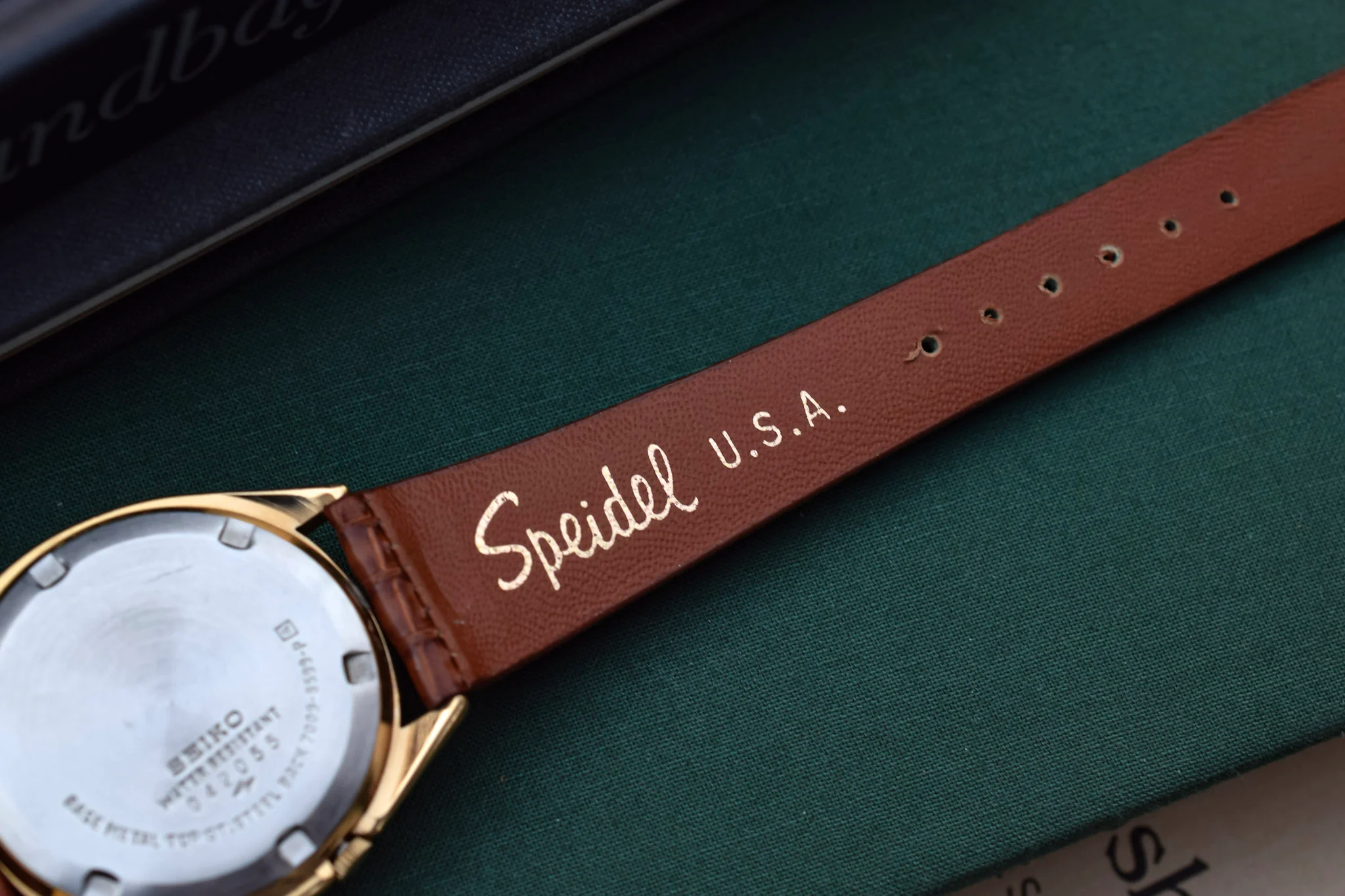 1980 Seiko Automatic Gold-Tone Day/Date Watch - Image 6