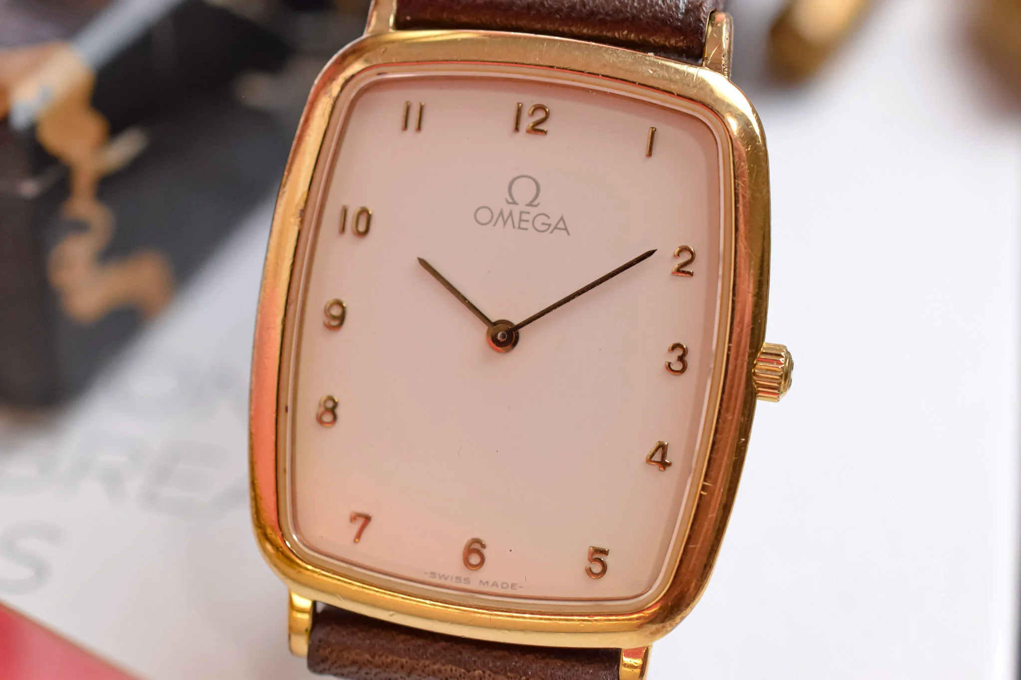 1980s Omega De Ville Quartz Arabic Dial Ellipse - Image 3