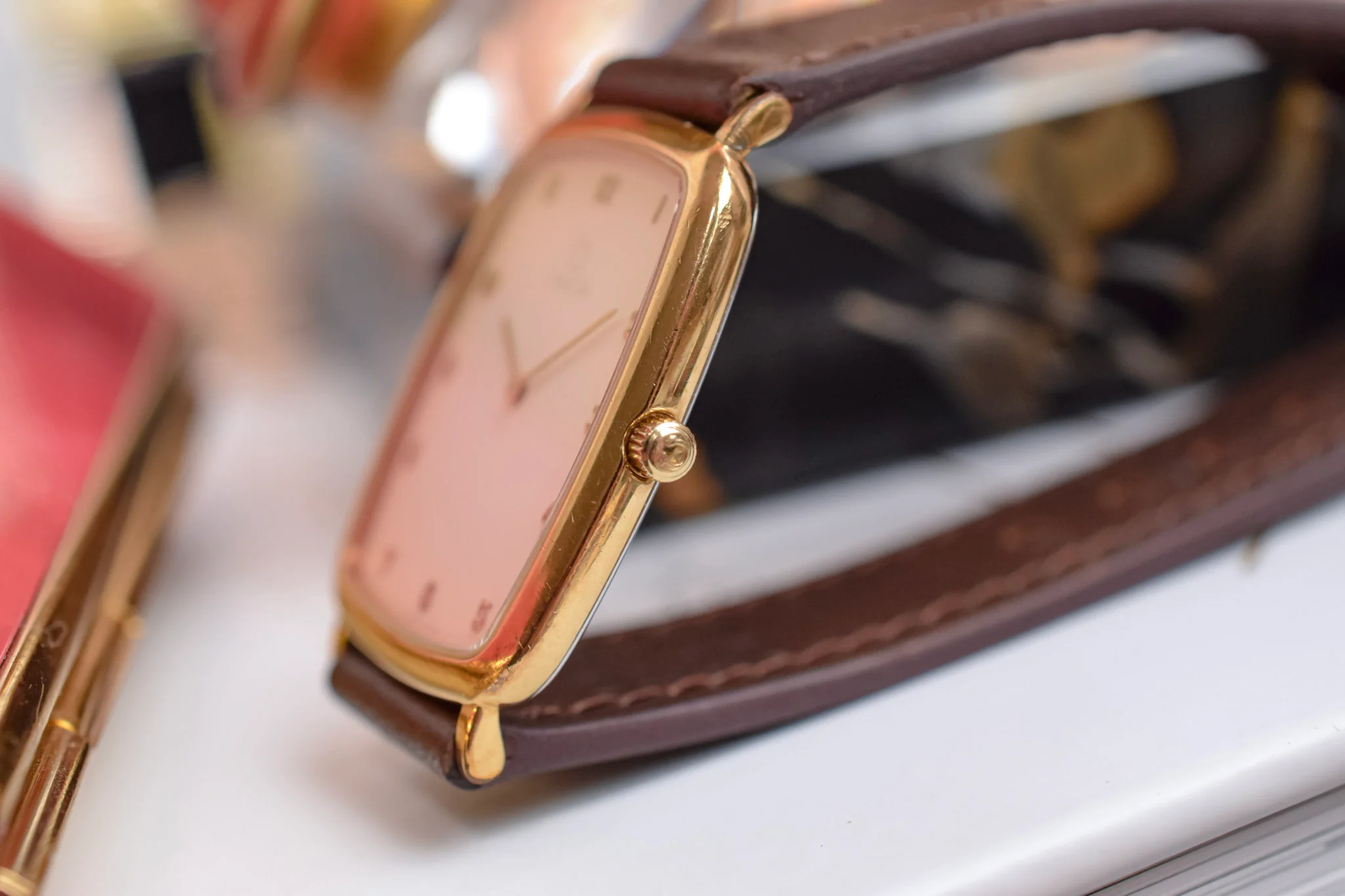 1980s Omega De Ville Quartz Arabic Dial Ellipse - Image 4