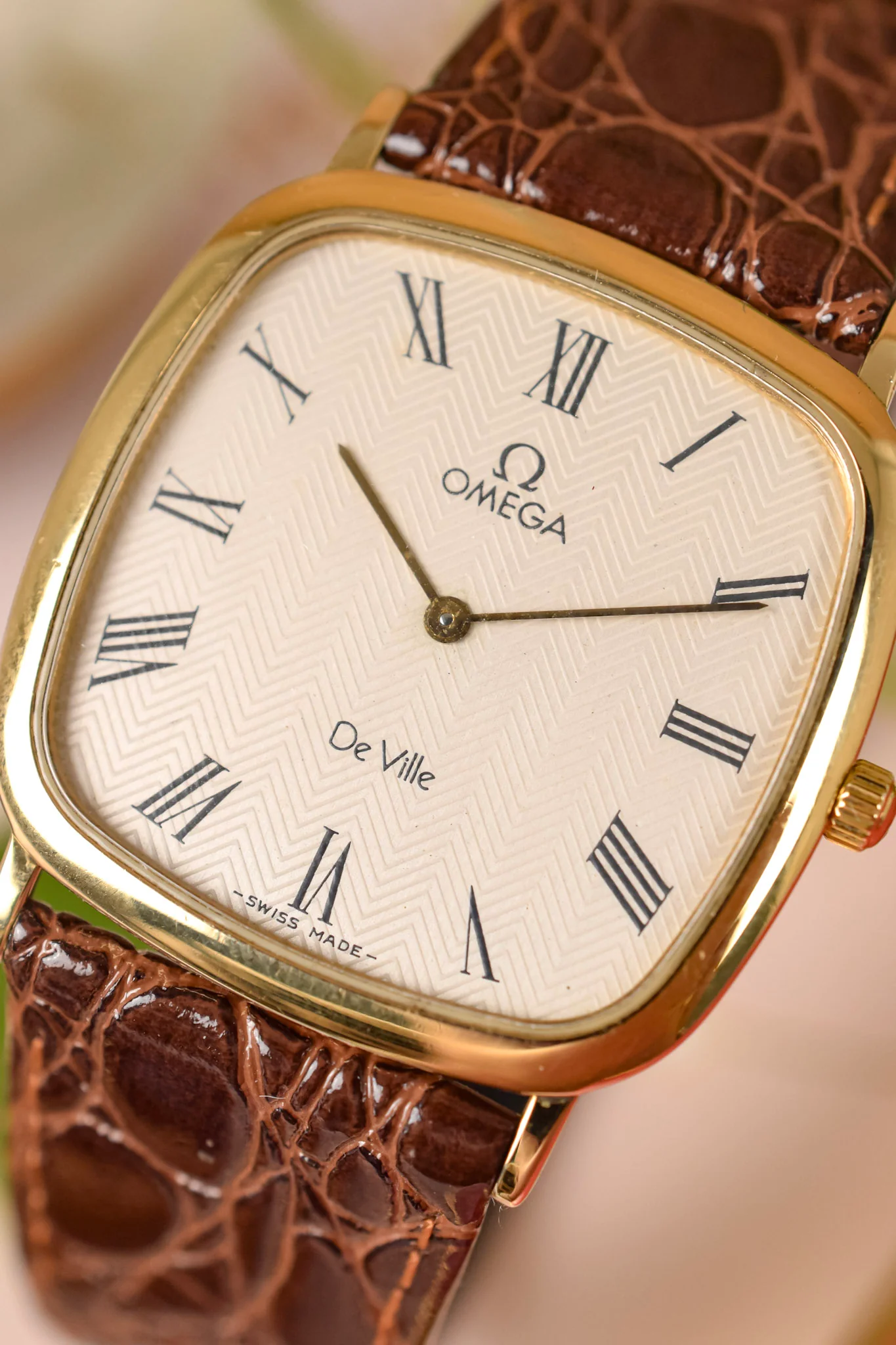 1980s Omega De Ville Quartz Herringbone Roman TV - Image 6
