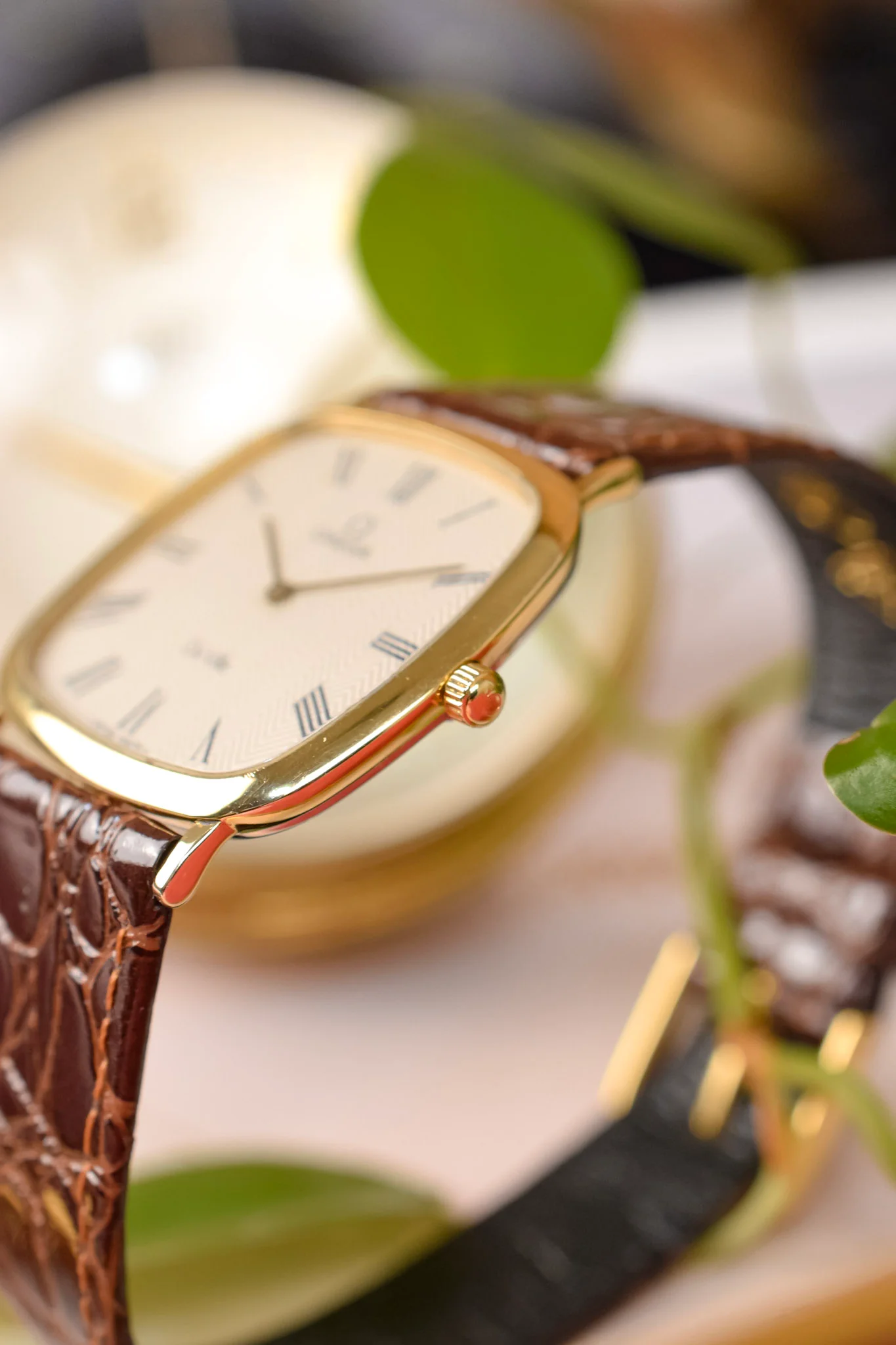 1980s Omega De Ville Quartz Herringbone Roman TV - Image 8