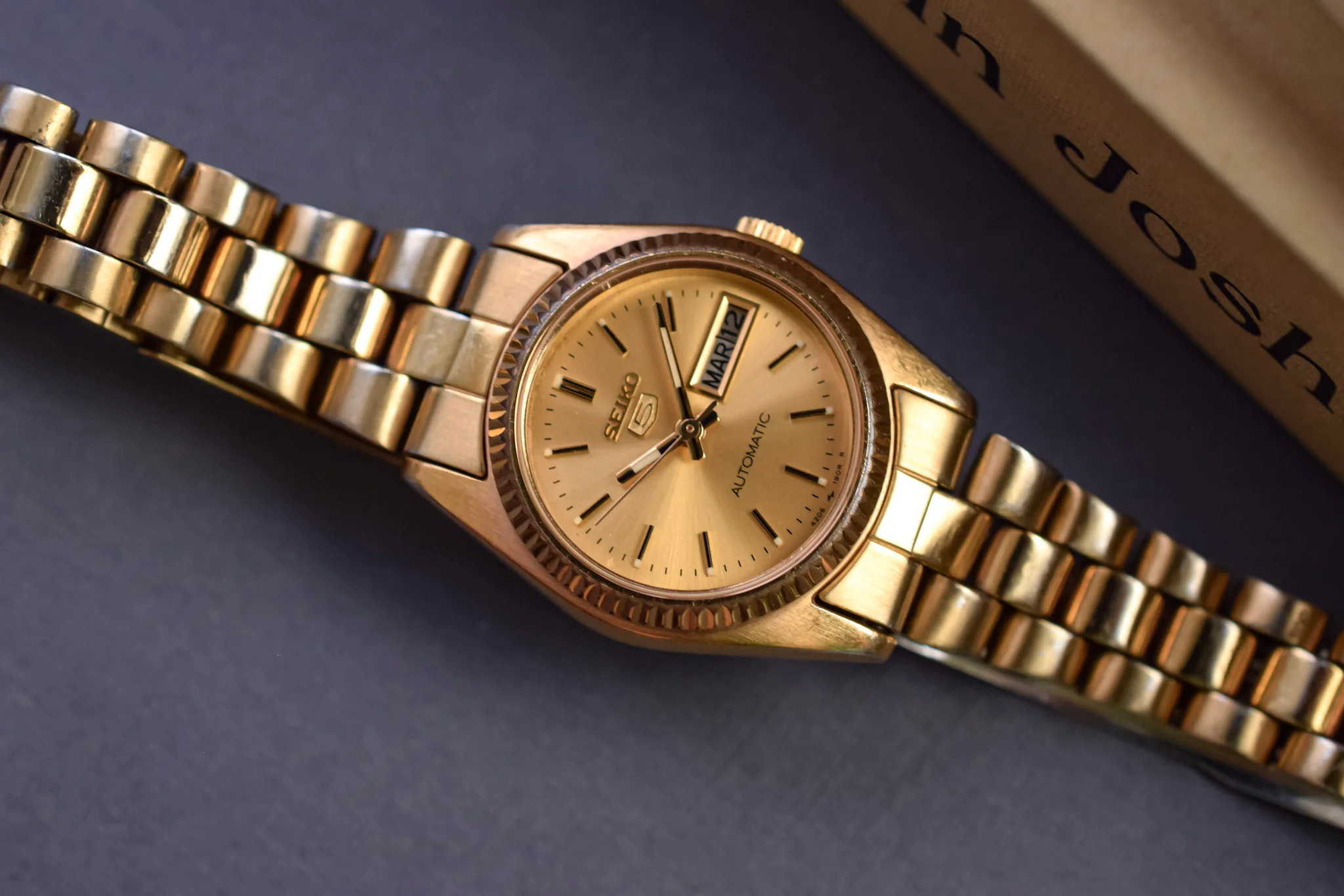1981 Seiko 5 Automatic "Ladies Size" Champagne Day-Date "President" - Image 3