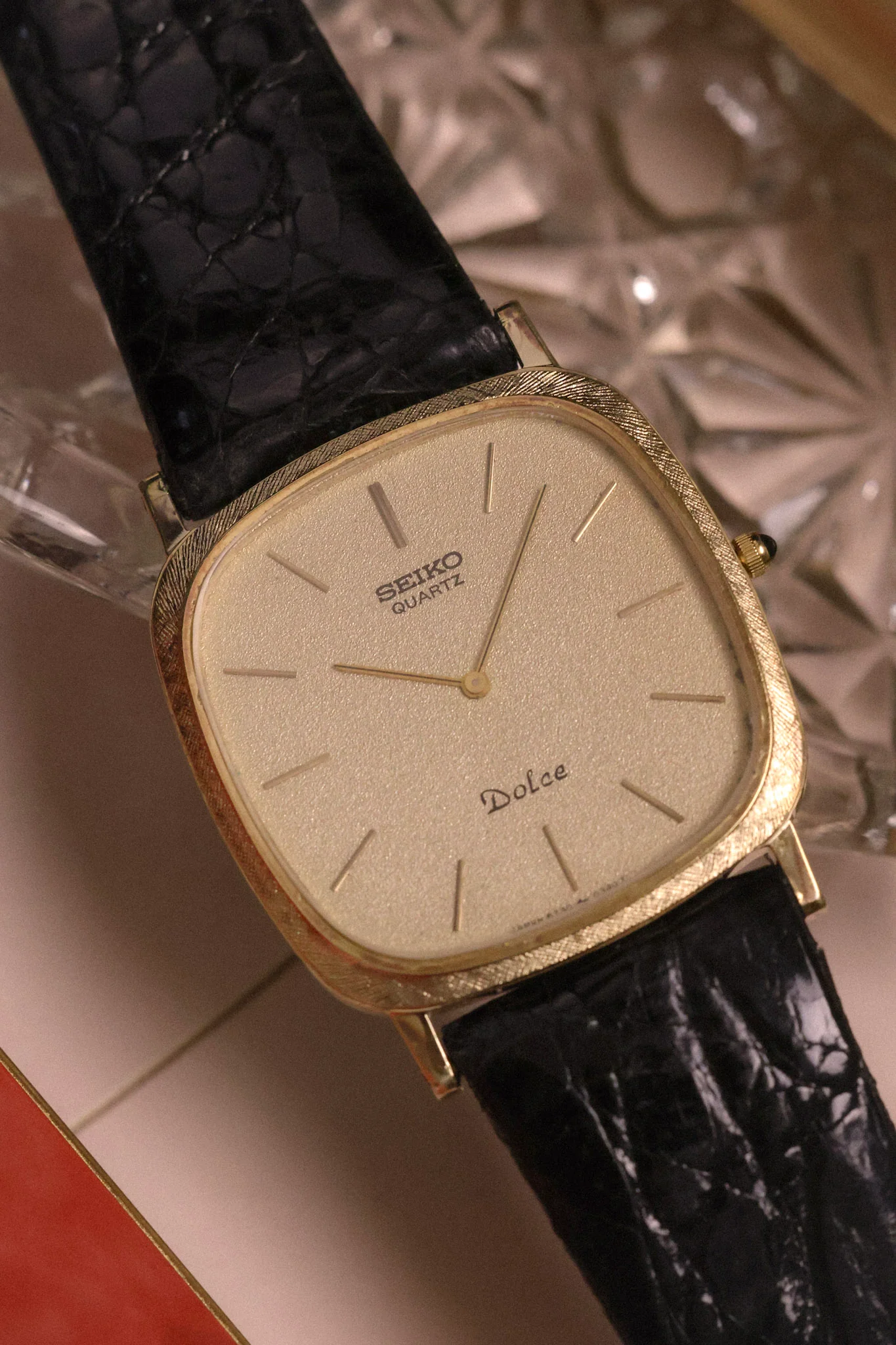1981 Seiko Dolce Sparkle Dial TV - Image 3