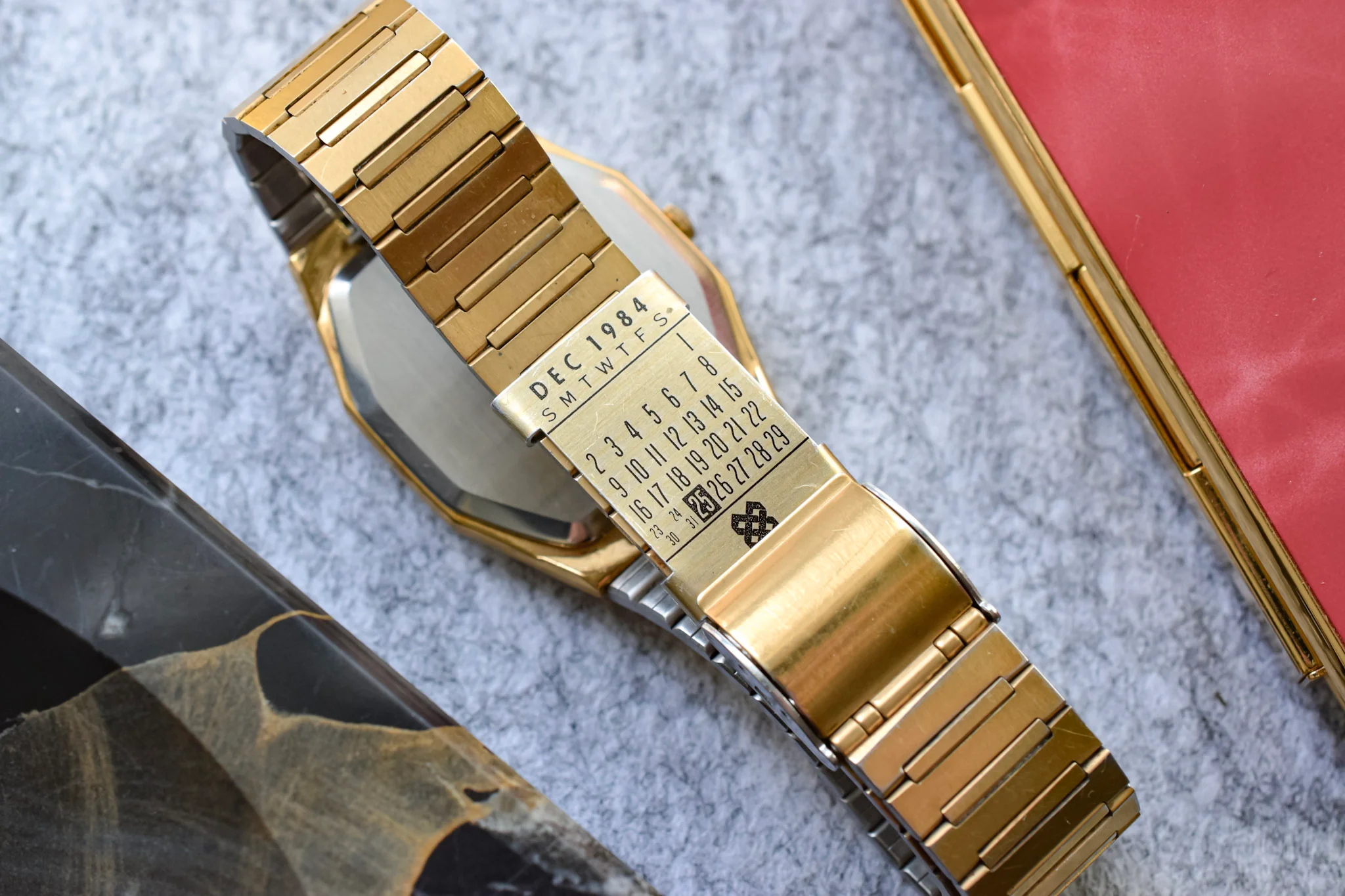 1981 Seiko SQ Octo Calendar Bracelet - Image 7