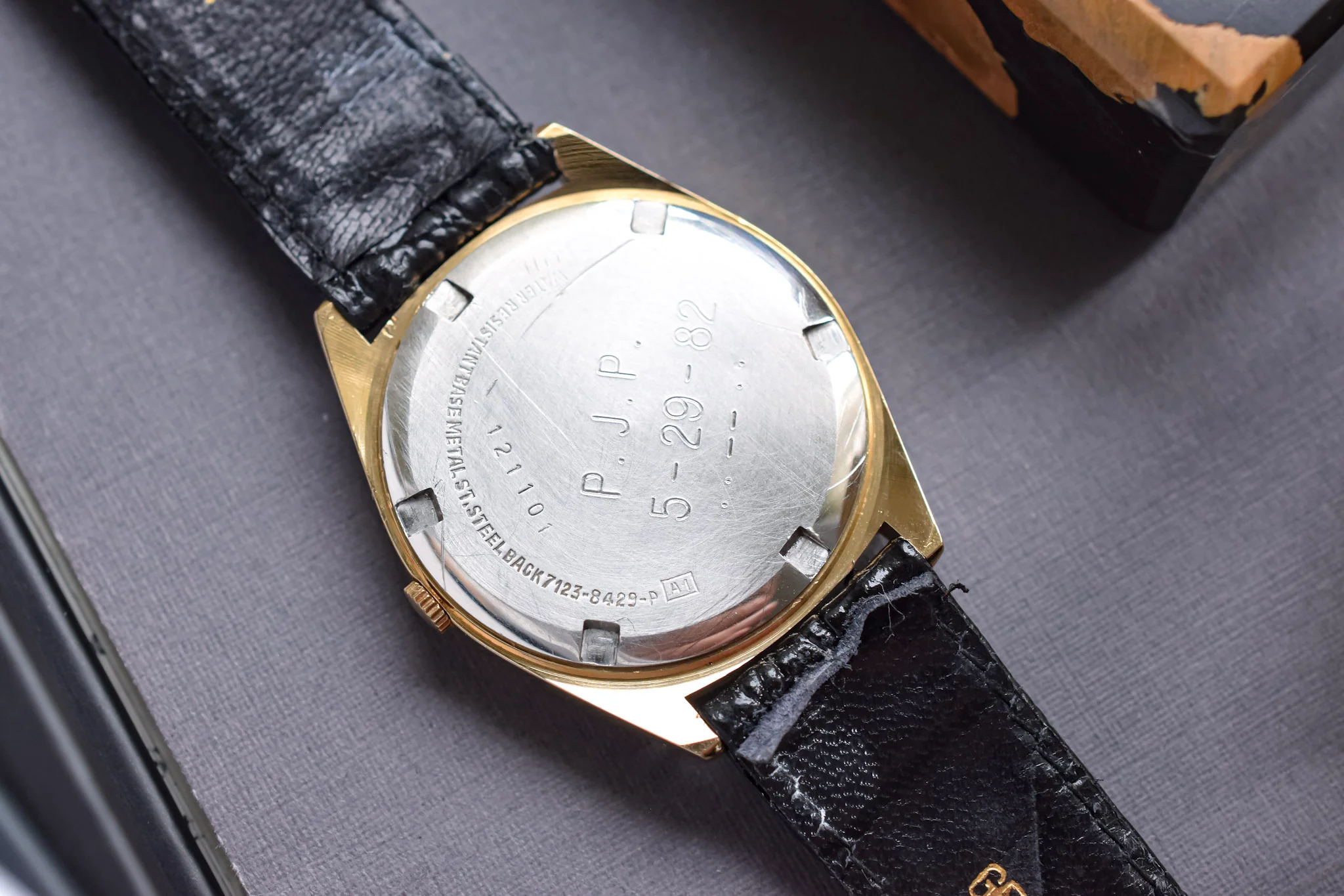 1981 Seiko SQ Champagne French Day-Date - Image 10