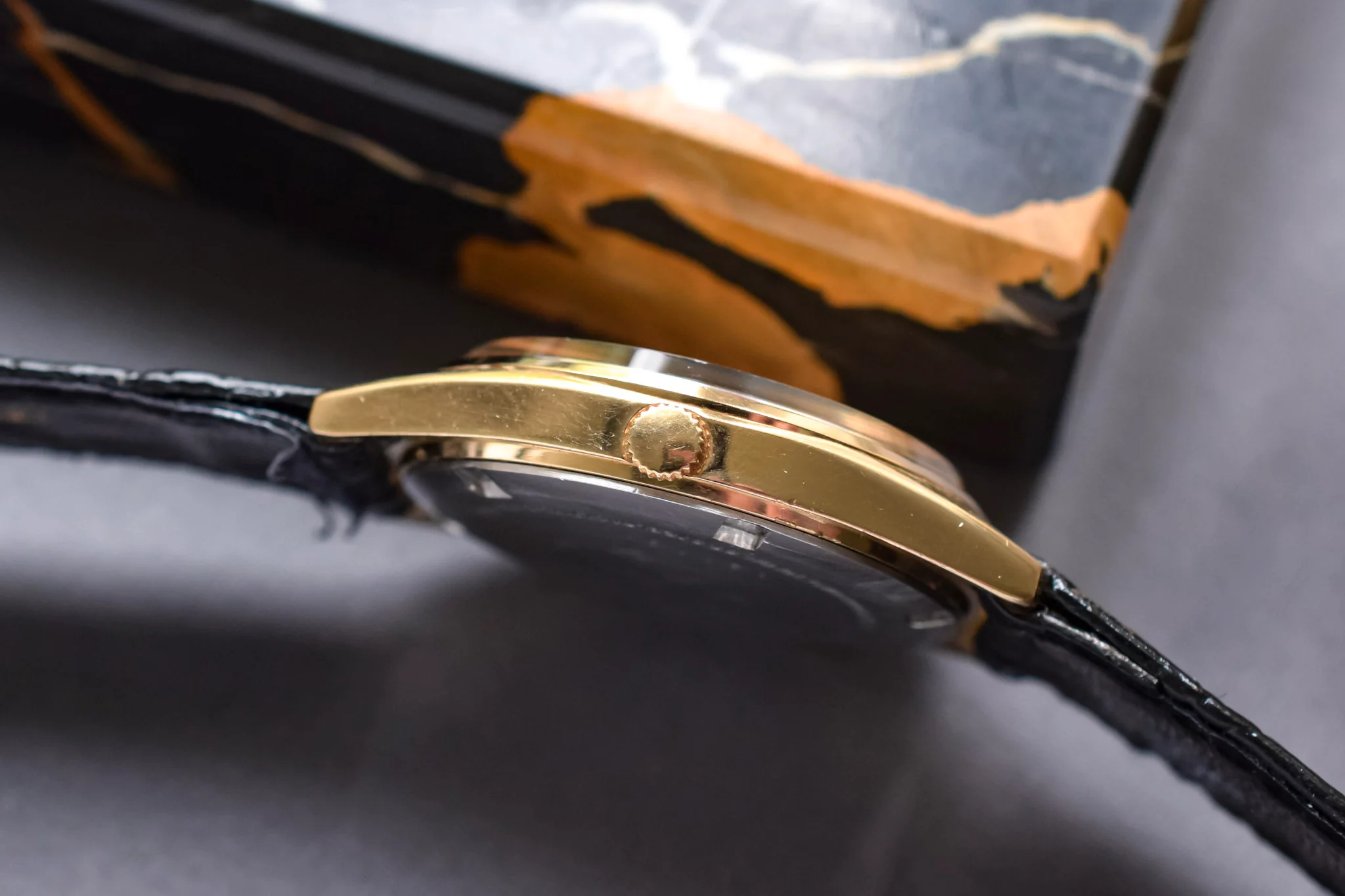 1981 Seiko SQ Champagne French Day-Date - Image 4
