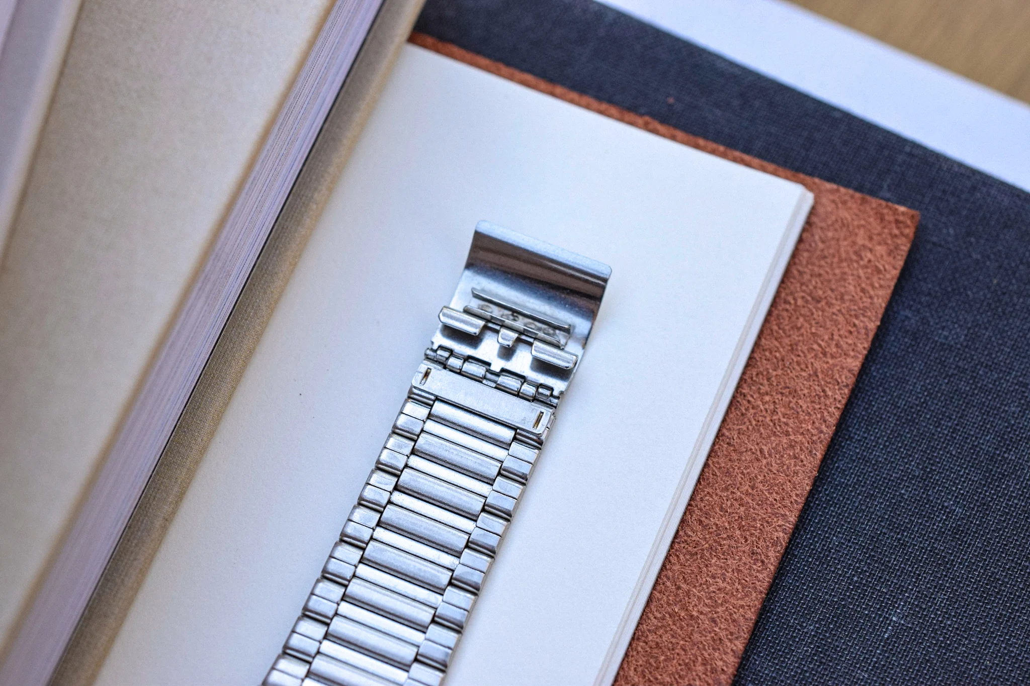 1981 Seiko Tank Integrated Steel Bracelet - Image 6