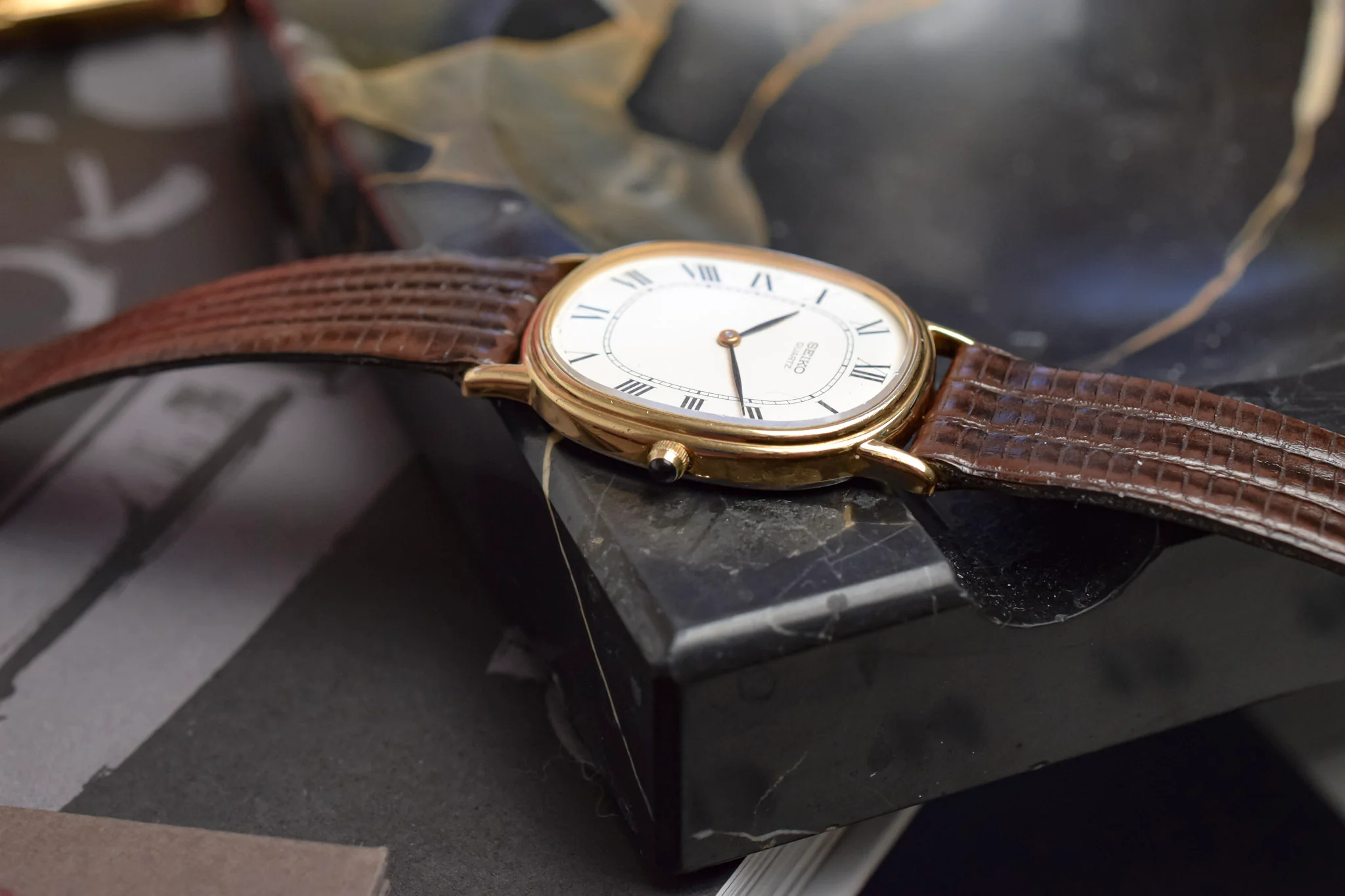 1981 Seiko SGP White Roman Ellipse - Image 4