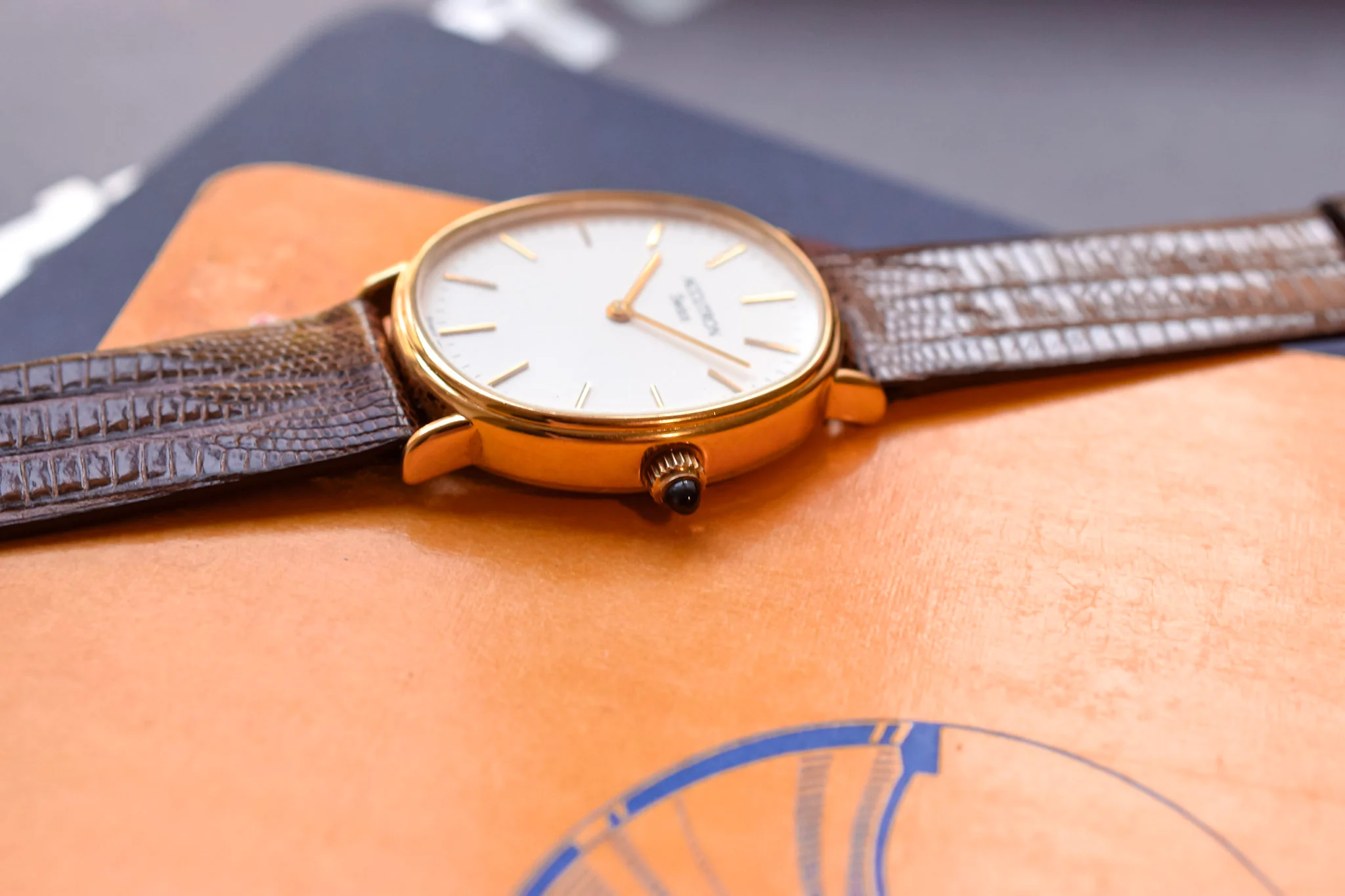 1982 Accutron White Tapestry Dial Ellipse - Image 3