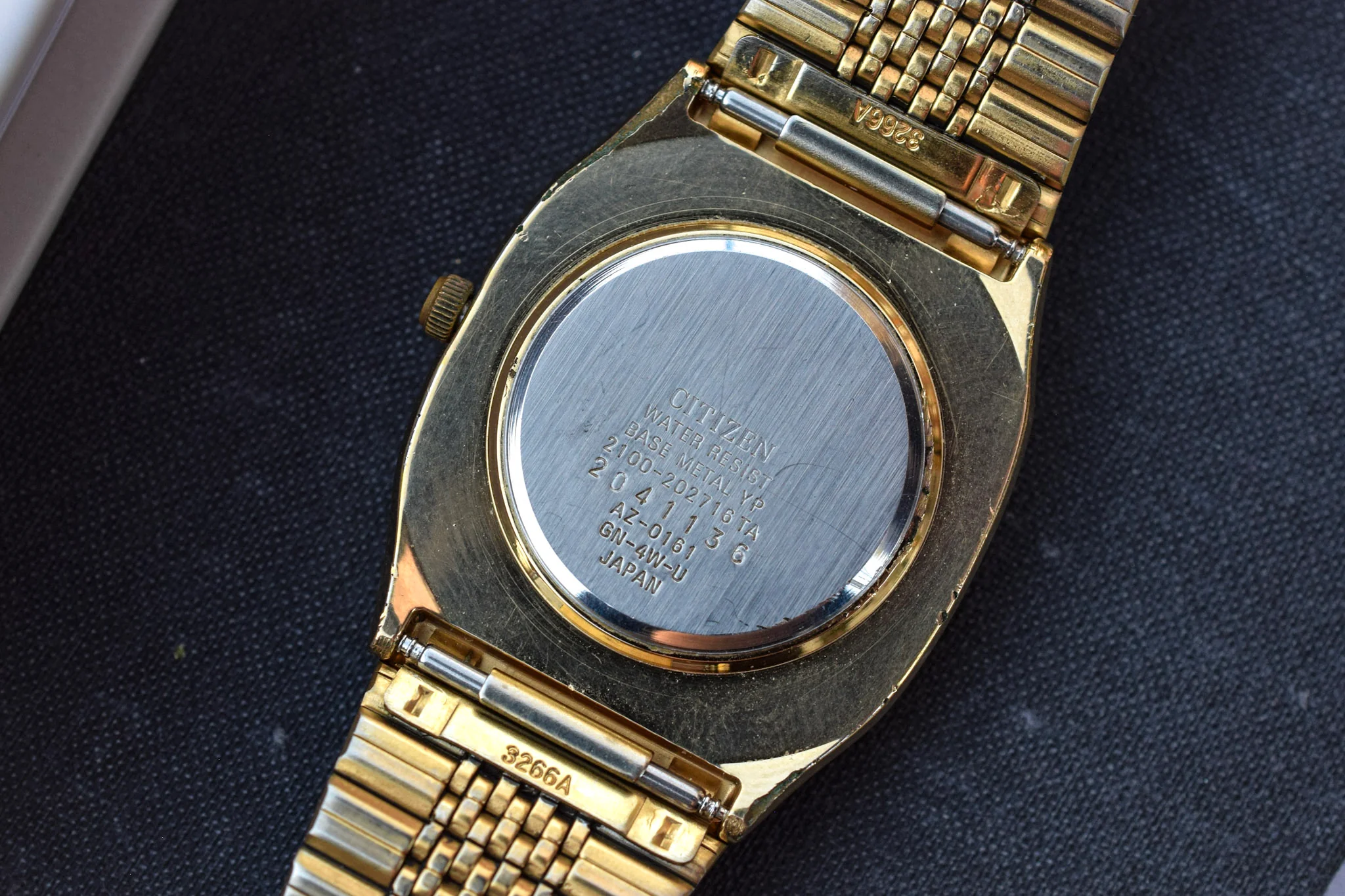 1982 Citizen Seven Quartz Day/Date TV Watch - Image 10