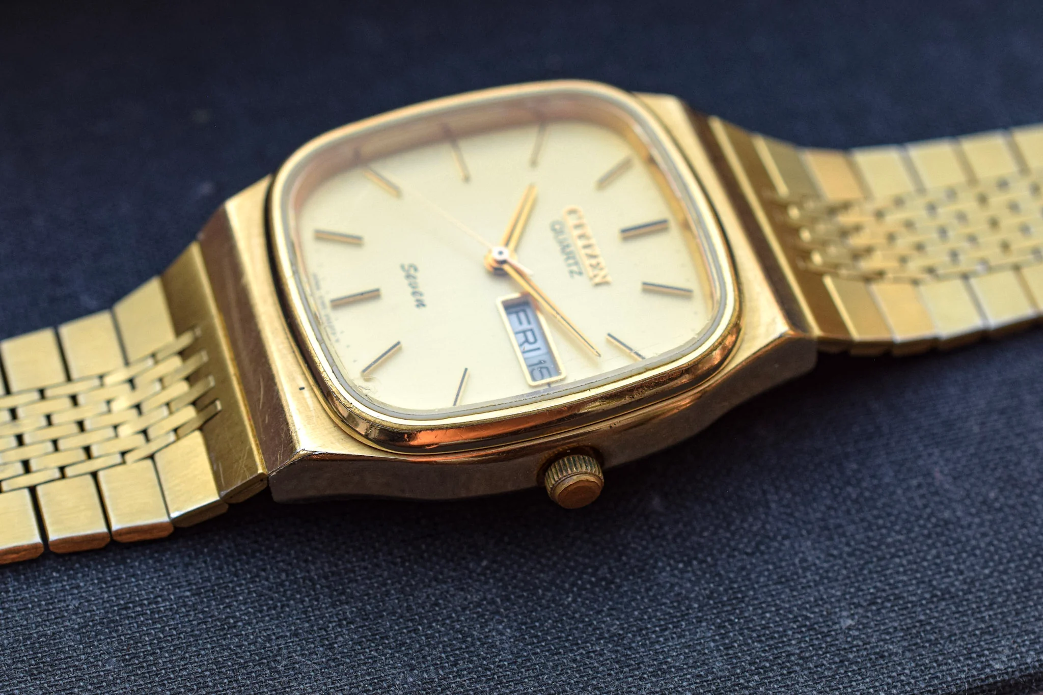 1982 Citizen Seven Quartz Day/Date TV Watch - Image 4