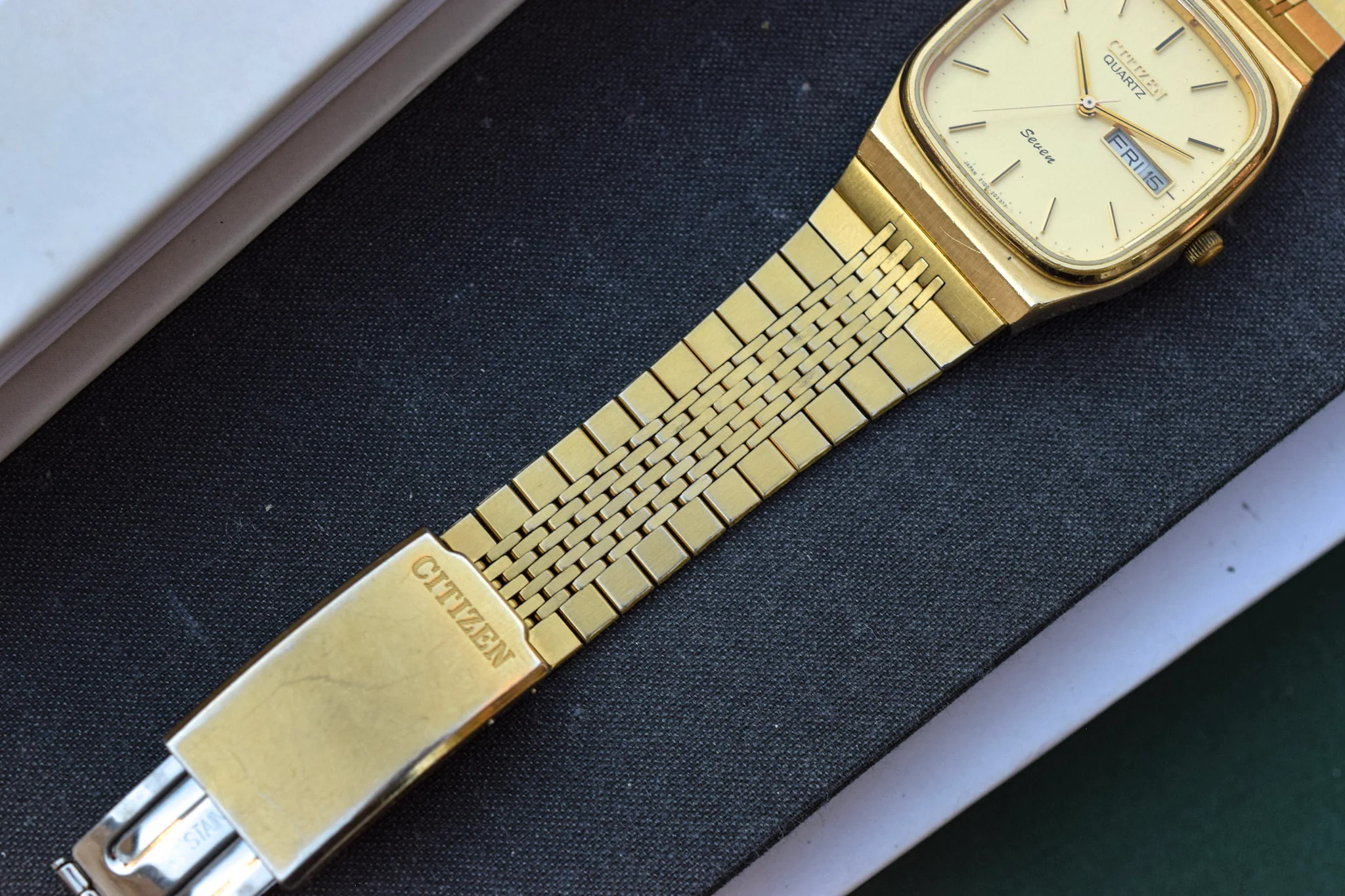 1982 Citizen Seven Quartz Day/Date TV Watch - Image 6