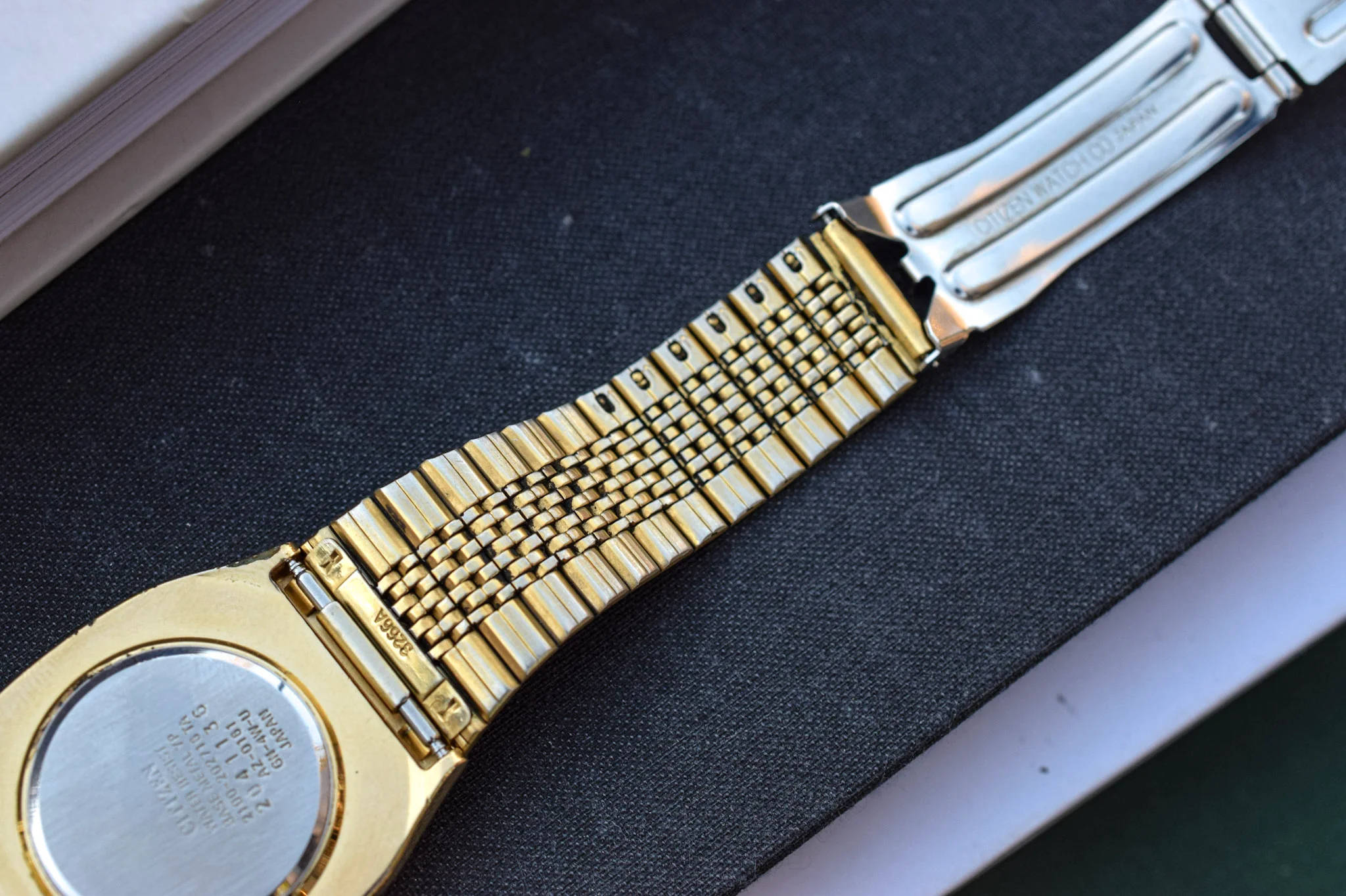 1982 Citizen Seven Quartz Day/Date TV Watch - Image 8