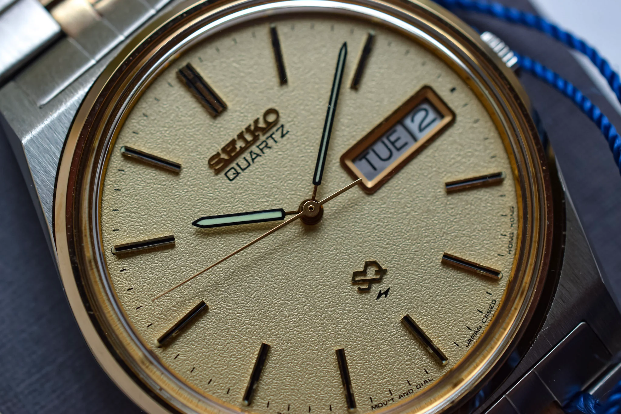 1982 NOS Seiko SQ Champagne Sparkle Dial Day-Date - Image 4