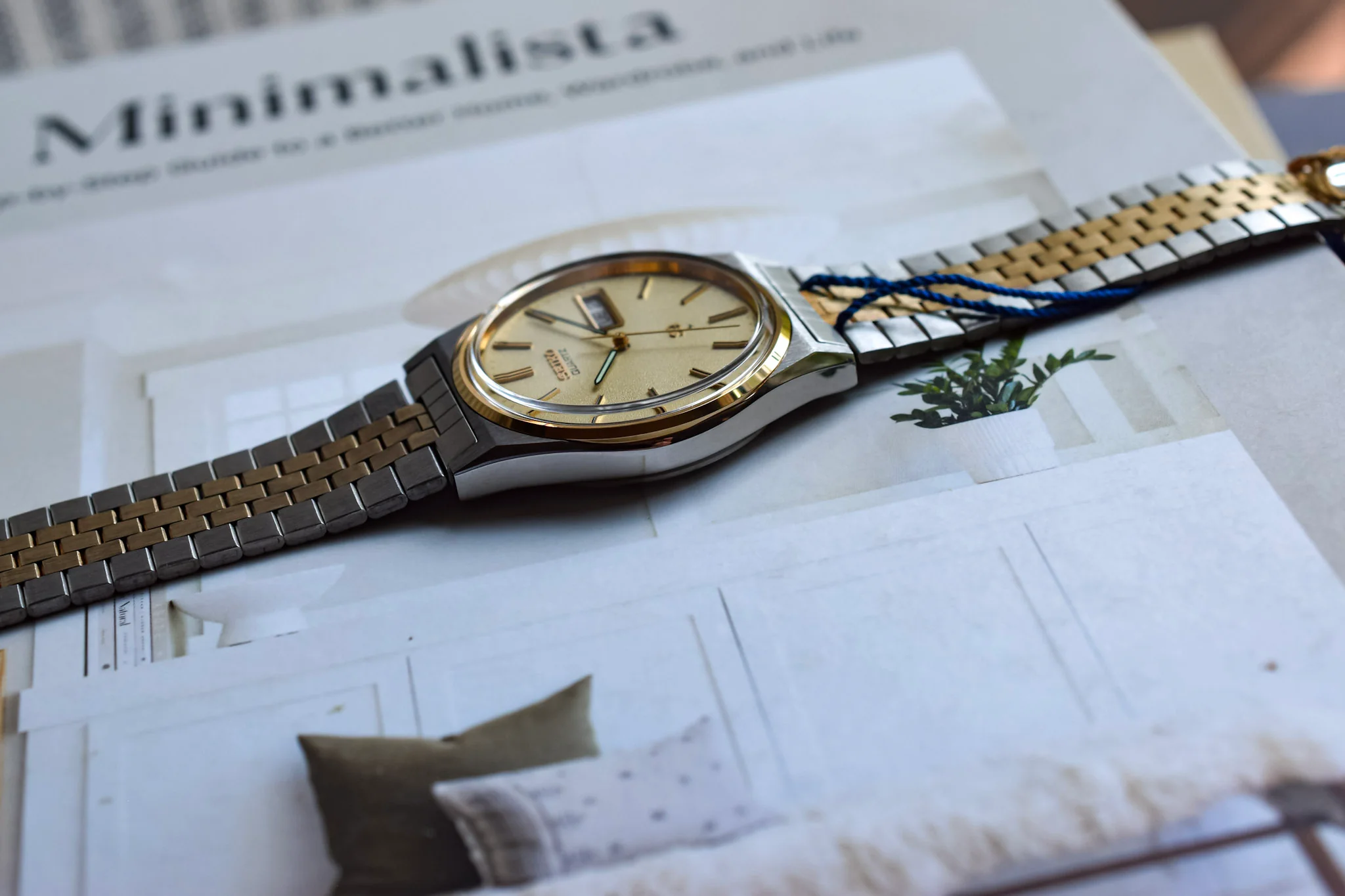 1982 NOS Seiko SQ Champagne Sparkle Dial Day-Date - Image 6